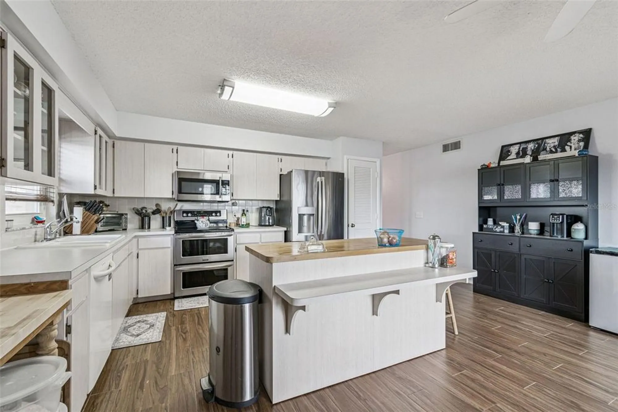 Property Slideshow image 21 of 100 | 2221 norwegian dr 41, Clearwater, FL, 33763