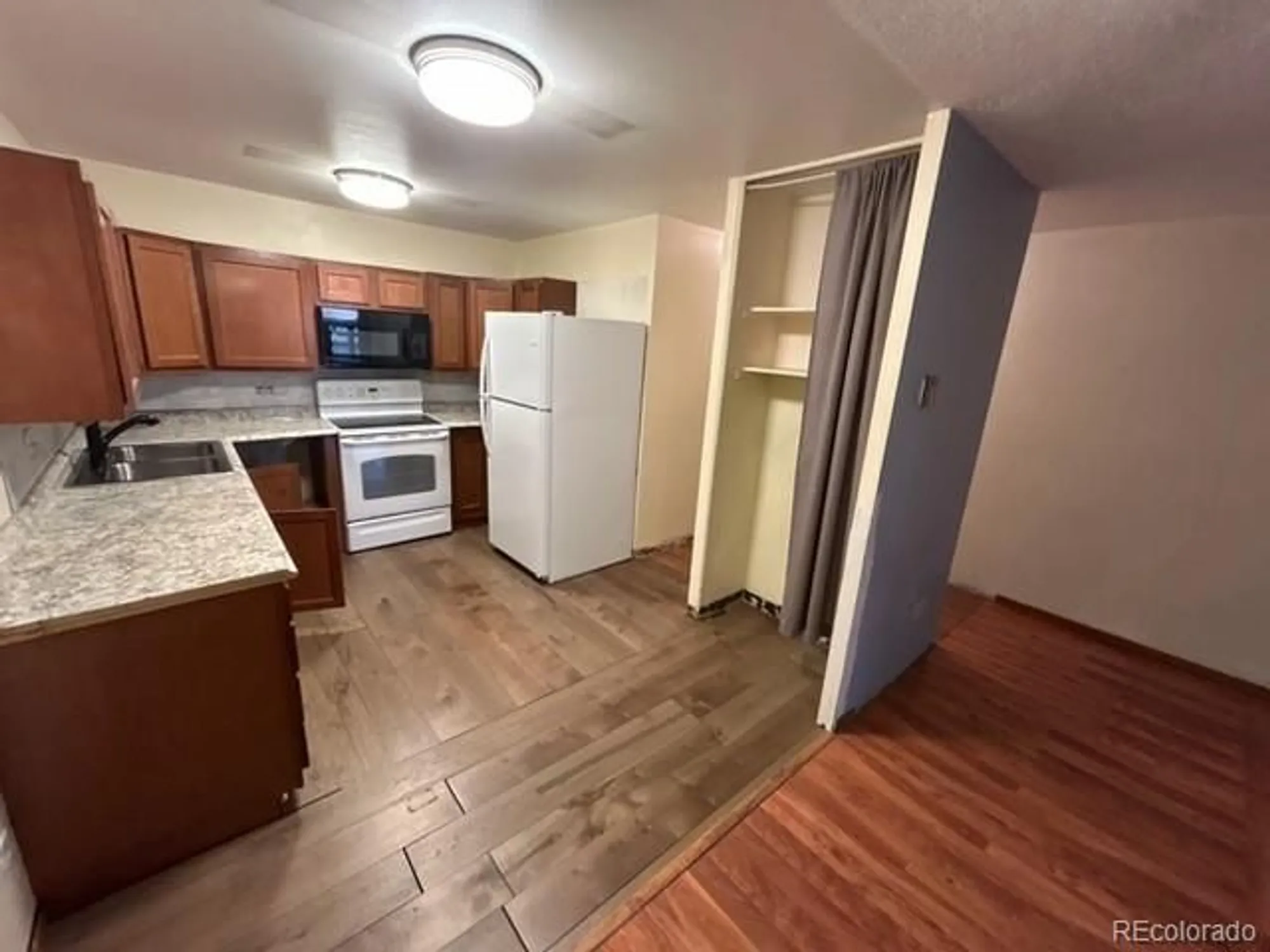 Property Slideshow image 10 of 13 | 610 s clinton st 8b, Denver, CO, 80247