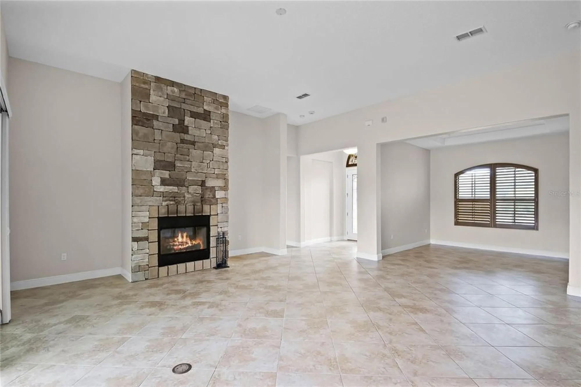 Property Slideshow image 5 of 47 | 729 san raphael st, Kissimmee, FL, 34759