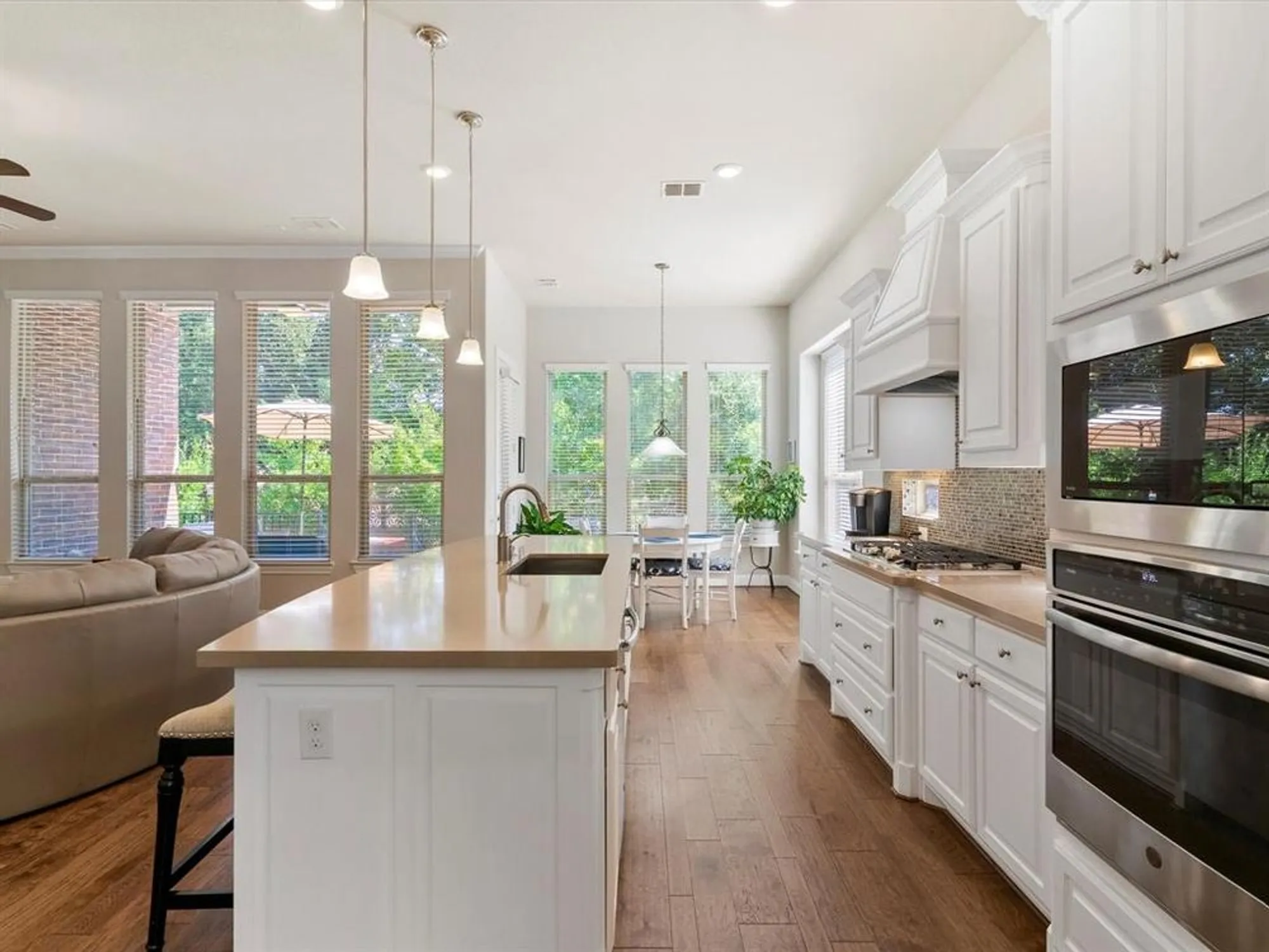 Property Slideshow image 8 of 40 | 6036 andrews way, Flower Mound, TX, 75028