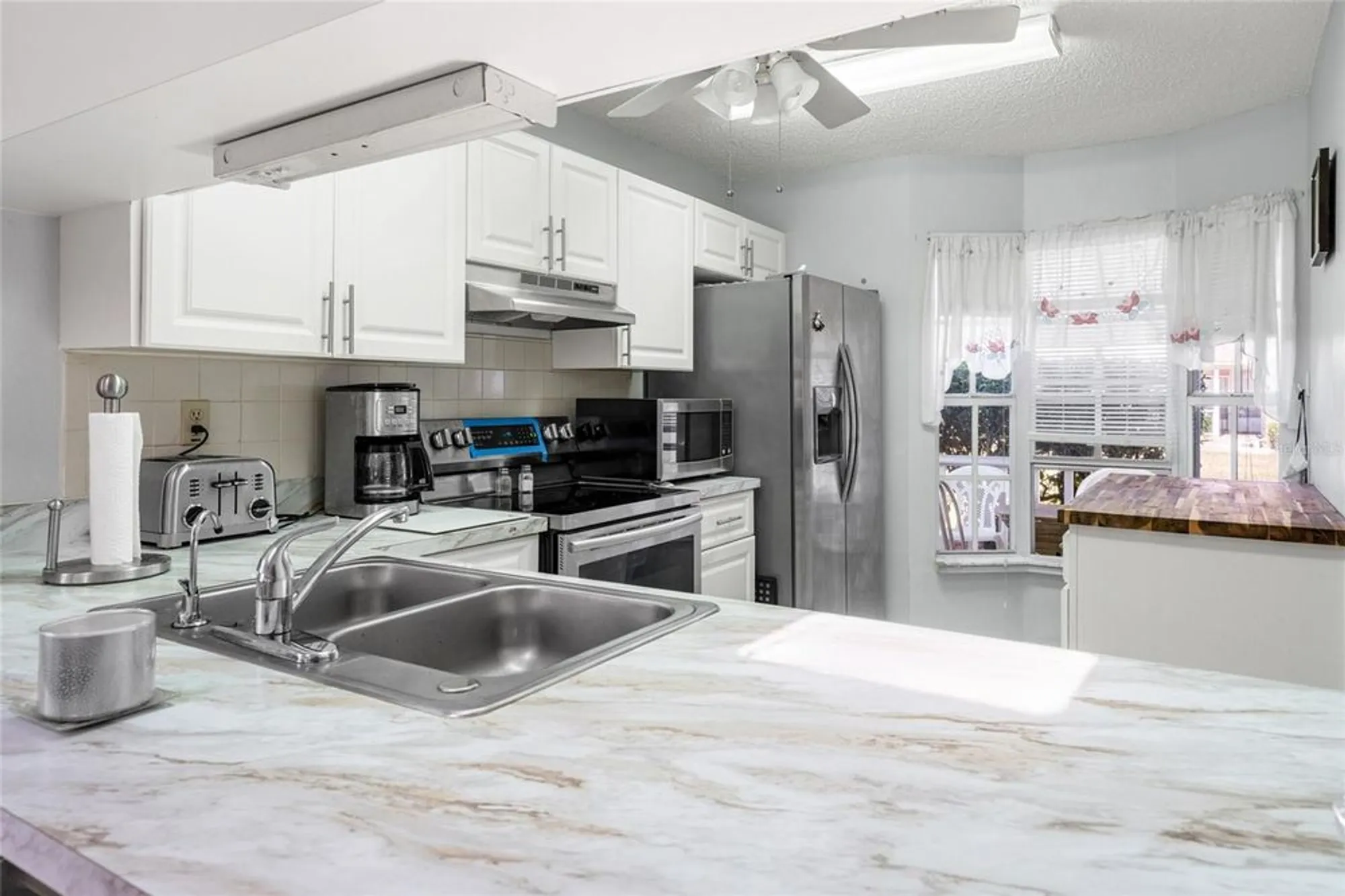 Property Slideshow image 9 of 29 | 6428 thicket trl, New Port Richey, FL, 34653