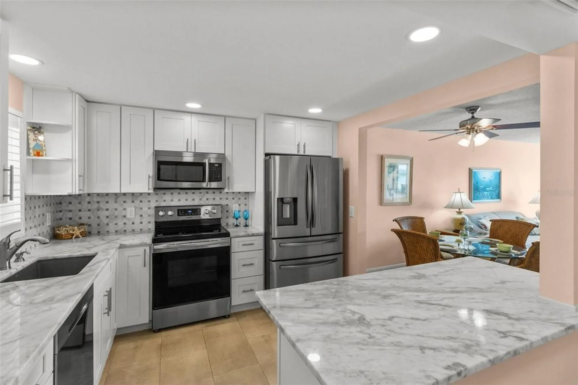 Property Slideshow image 25 of 40 | 4775 cove cir apt 407, Saint Petersburg, FL, 33708
