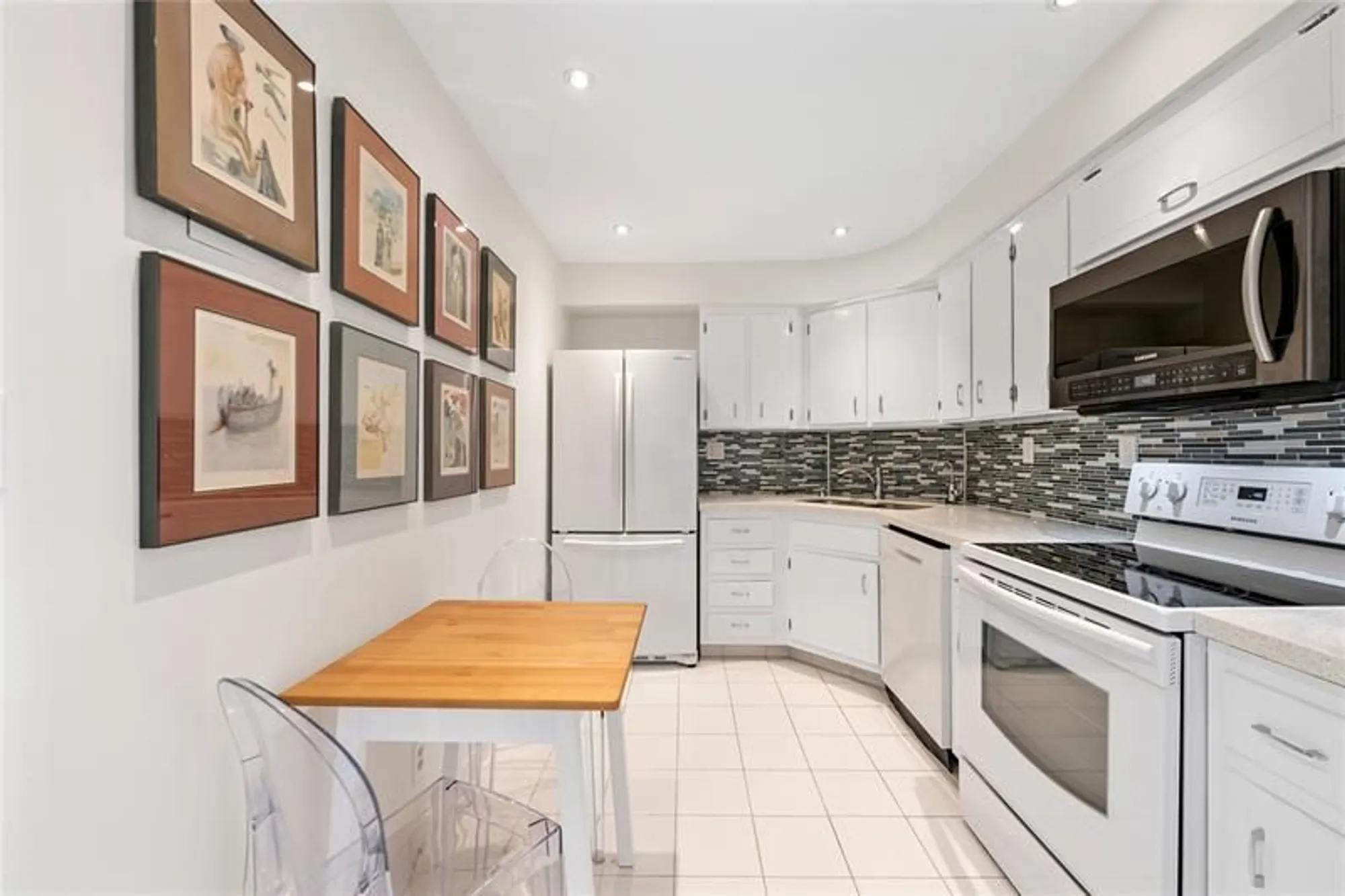 Property Slideshow image 16 of 61 | 3300 ne 36th st 1416, Fort Lauderdale, FL, 33308