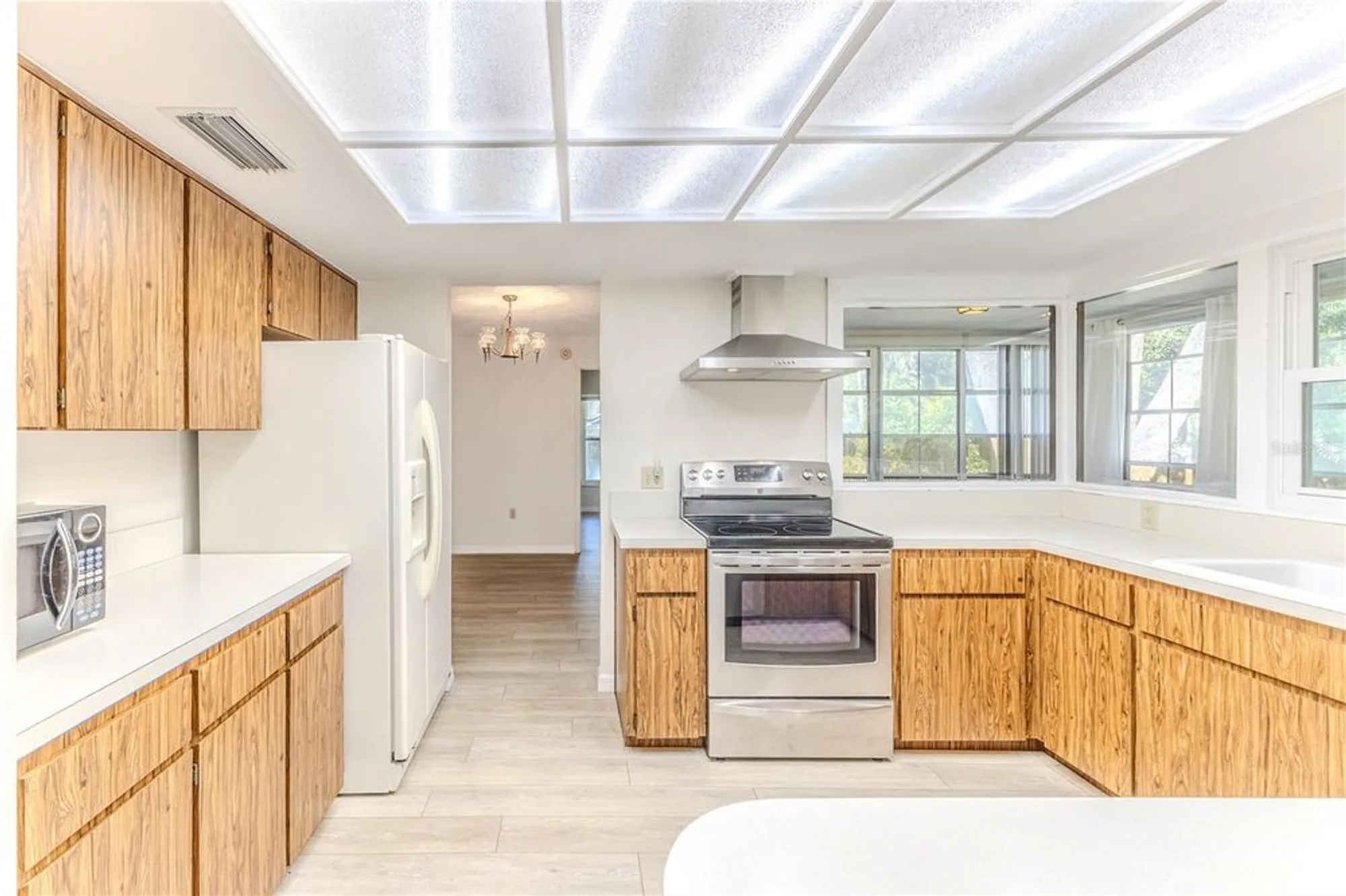 Property Slideshow image 18 of 71 | 2692 royal ridge dr, Spring Hill, FL, 34606