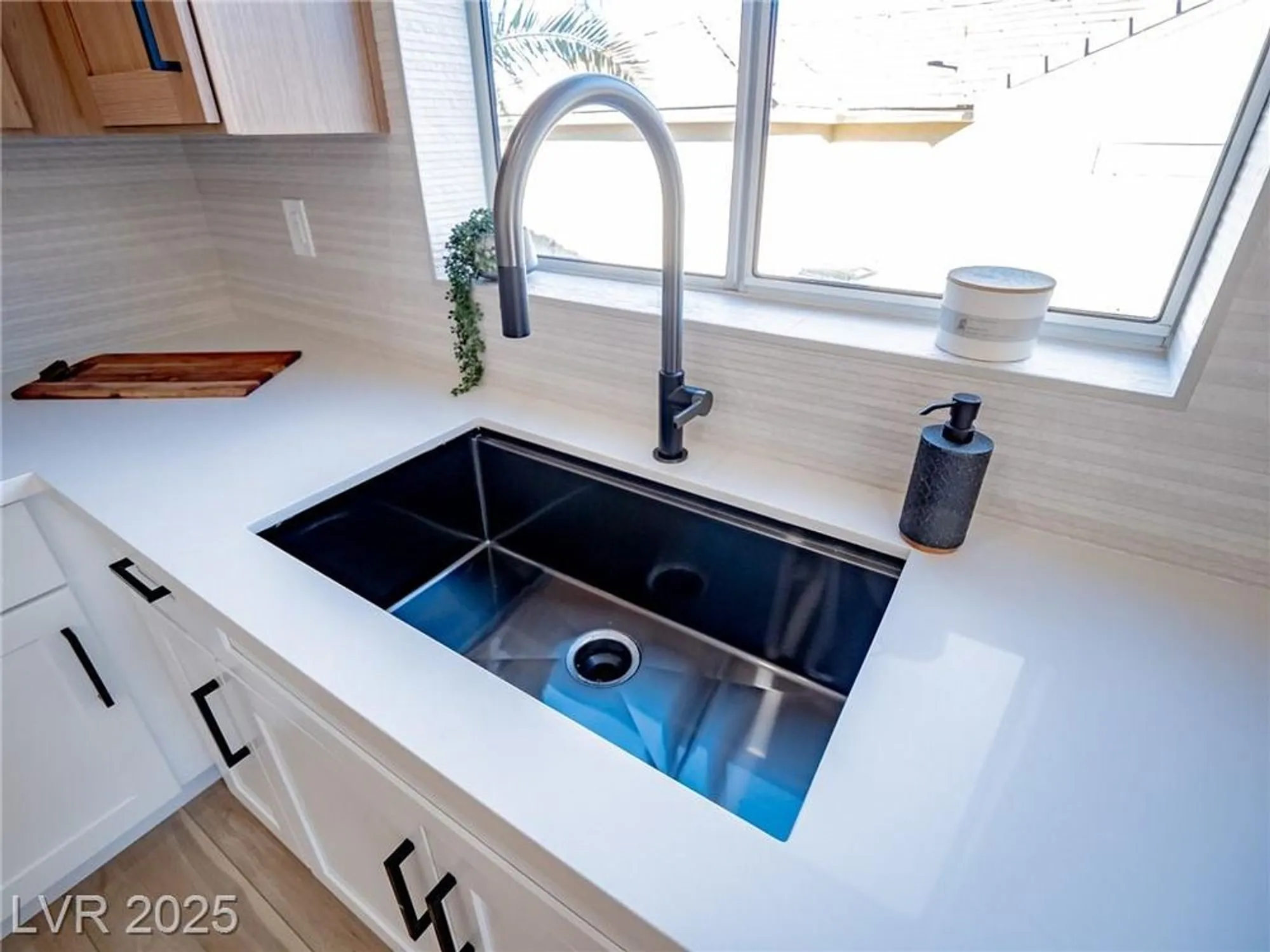 Property Slideshow image 17 of 43 | 2537 terrytown ave, Henderson, NV, 89052