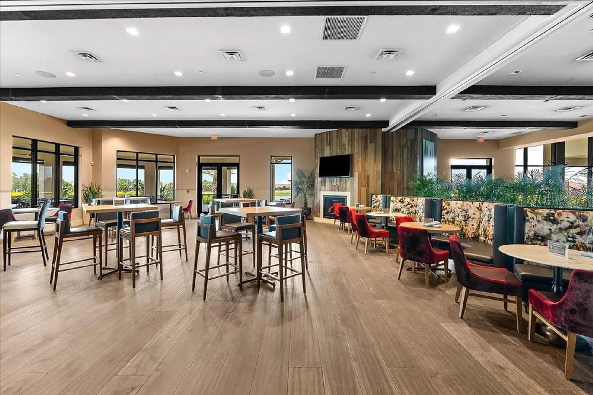 Property Slideshow image 59 of 74 | 5121 serata dr, Lakewood Ranch, FL, 34211