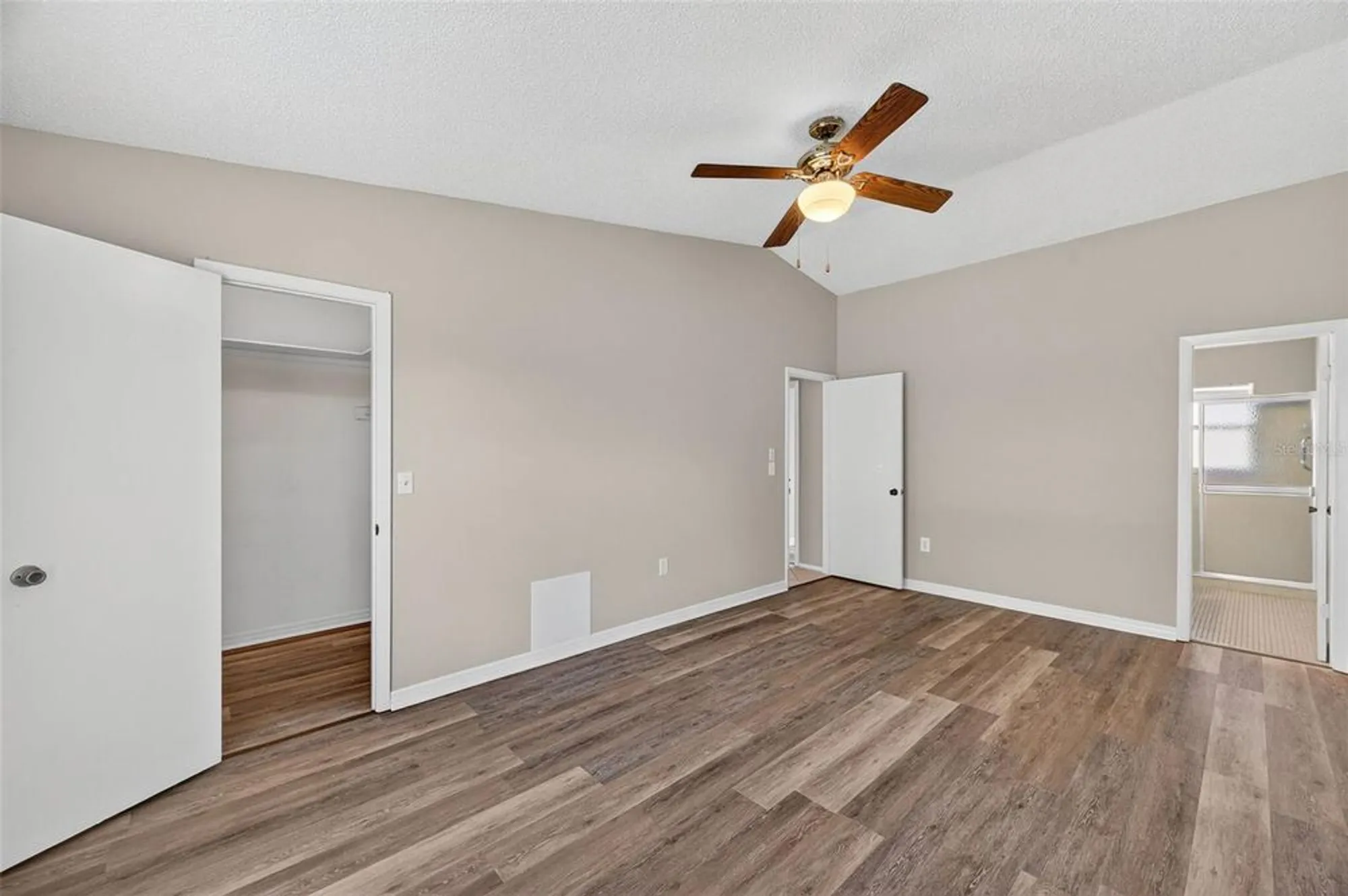 Property Slideshow image 14 of 30 | 3704 39th st w # 23, Bradenton, FL, 34205