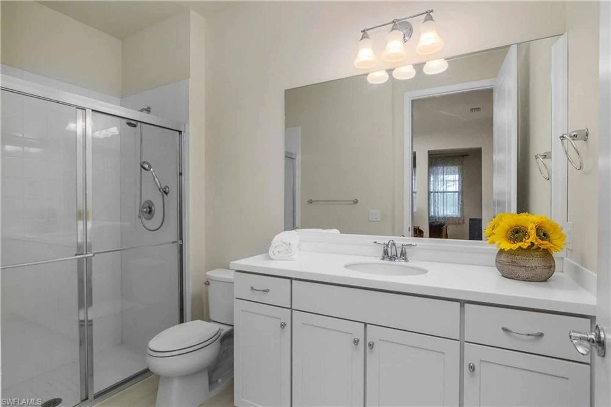 Property Slideshow image 22 of 50 | 17628 kinzie ln, Estero, FL, 33928