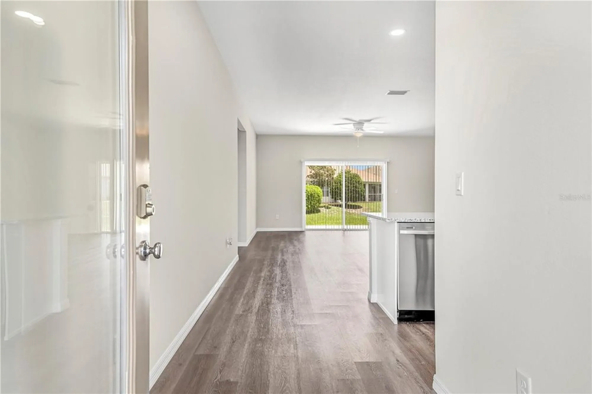 Property Slideshow image 6 of 75 | 10148 duffy cir, Weeki Wachee, FL, 34613