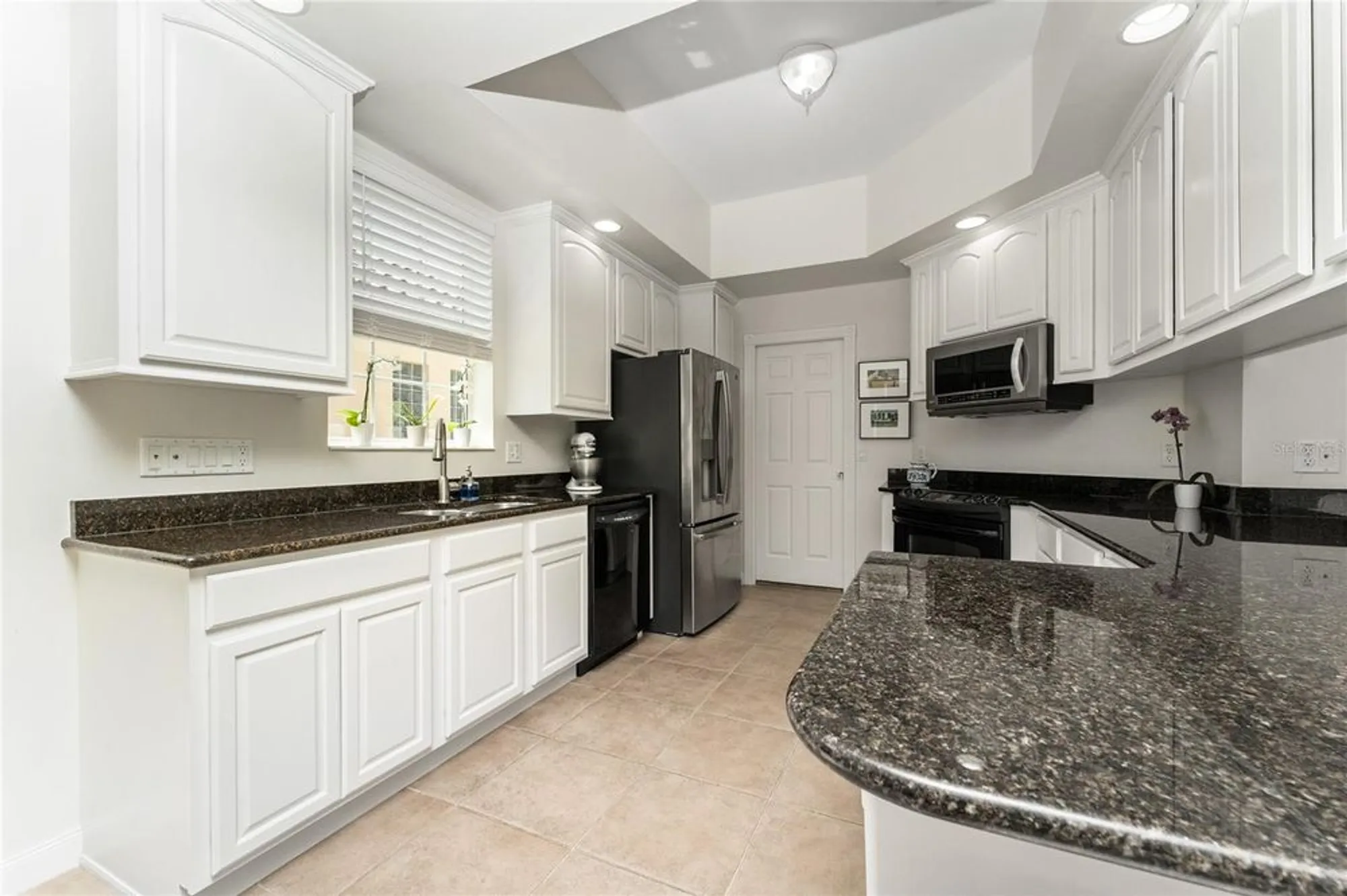 Property Slideshow image 16 of 55 | 12185 obelia ln, Orlando, FL, 32827