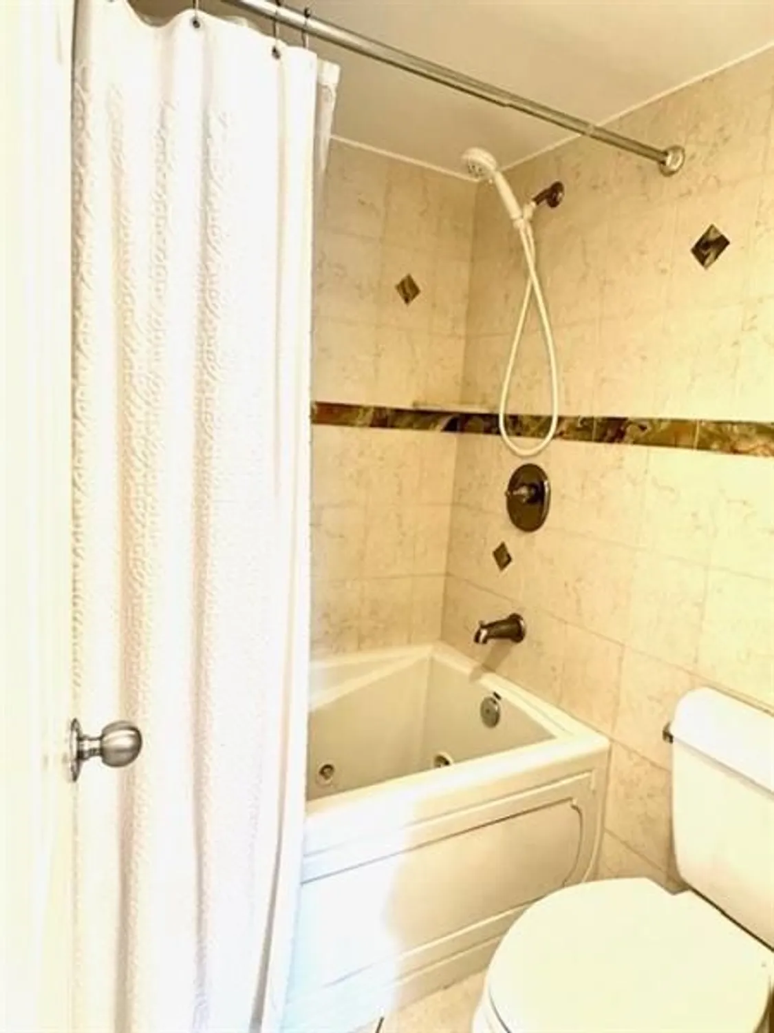 Property Slideshow image 12 of 21 | 9091 lime bay blvd apt 109, Tamarac, FL, 33321