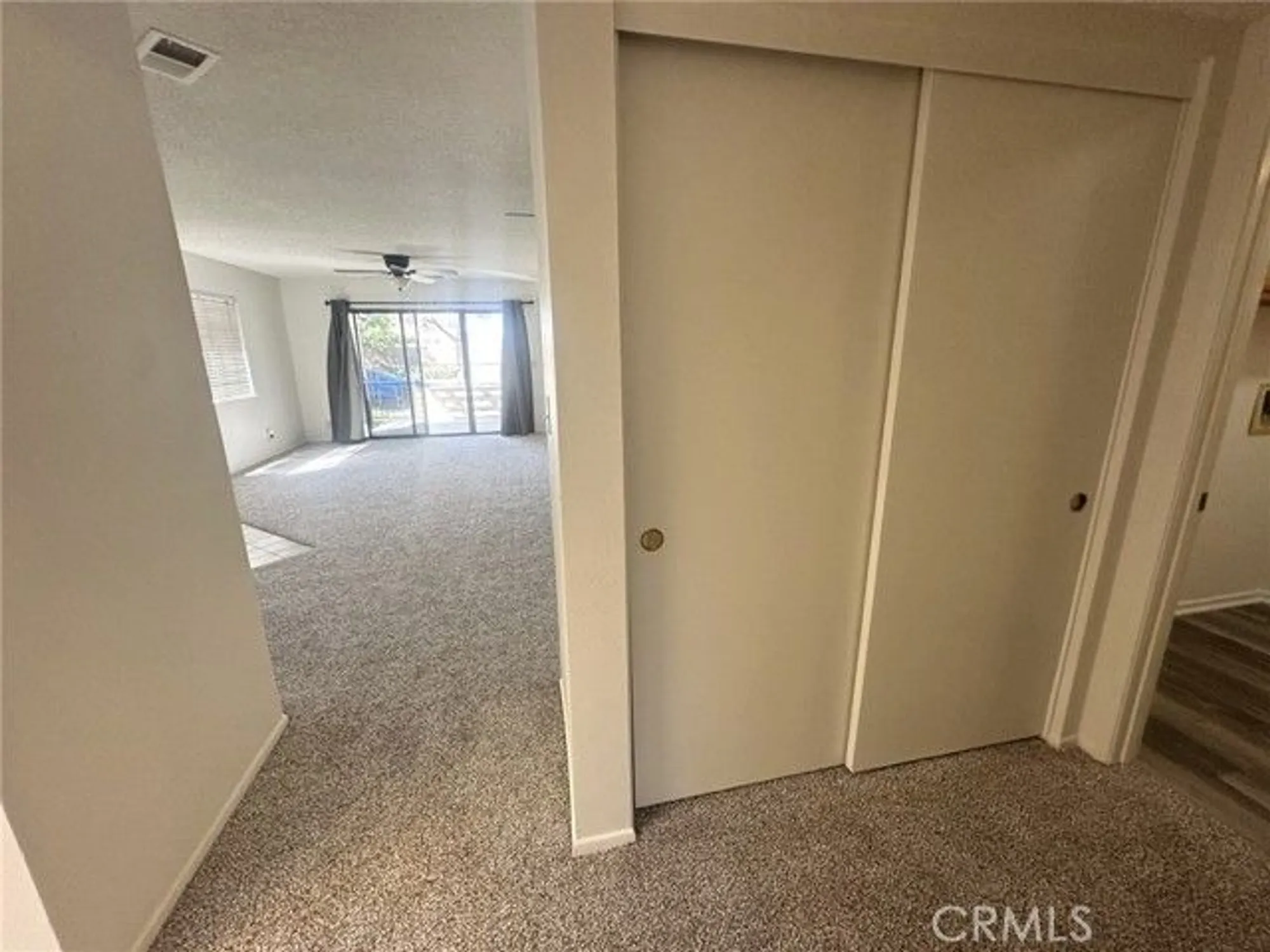 Property Slideshow image 11 of 26 | 11718 oak st, Apple Valley, CA, 92308