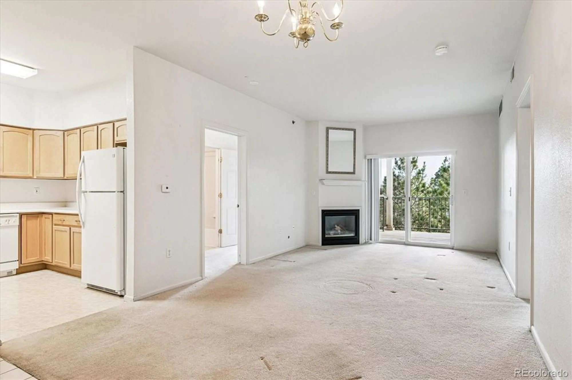 Property Slideshow image 3 of 39 | 2896 w riverwalk cir a304, Littleton, CO, 80123