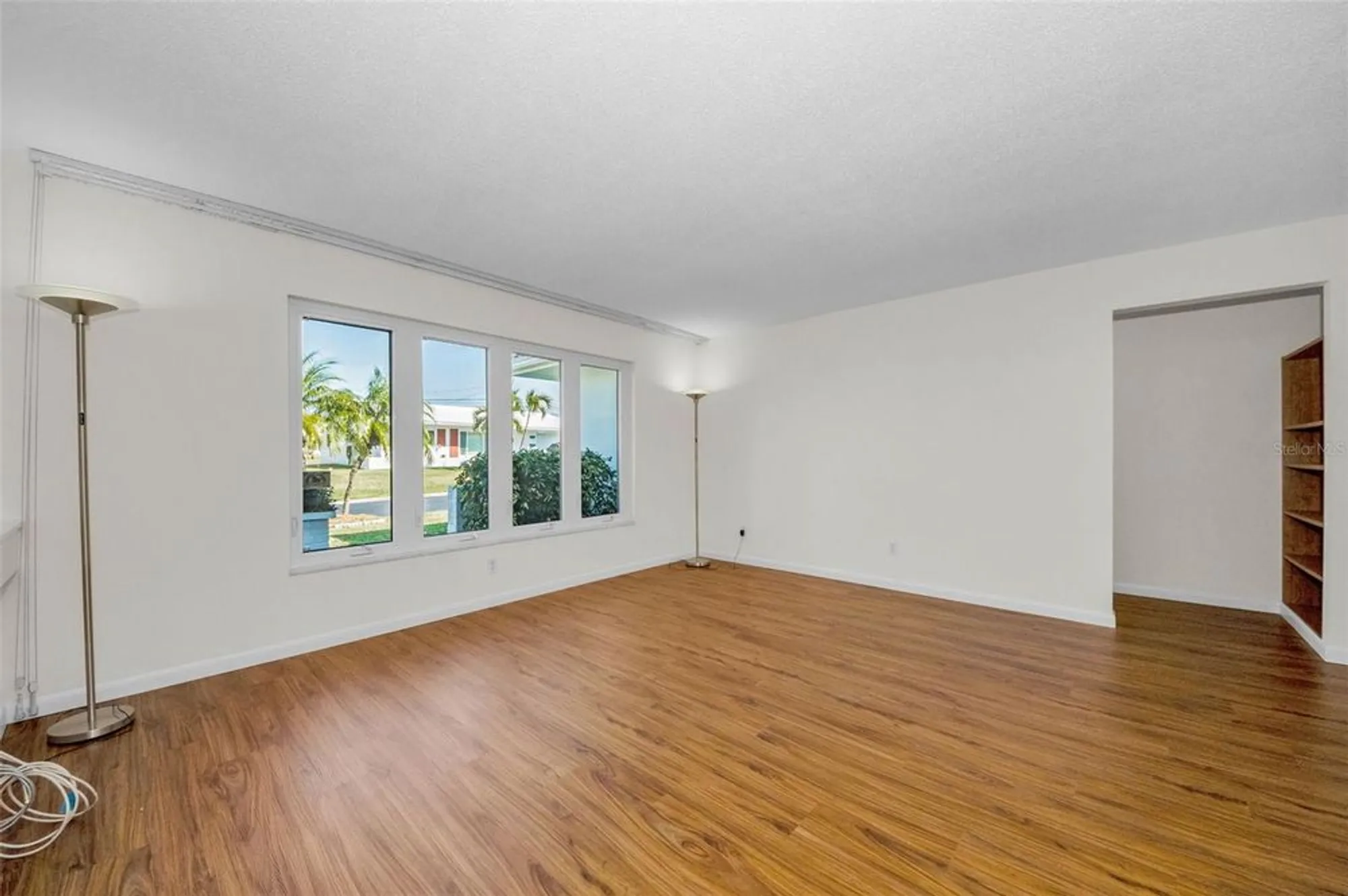 Property Slideshow image 16 of 66 | 14052 89th ave, Seminole, FL, 33776