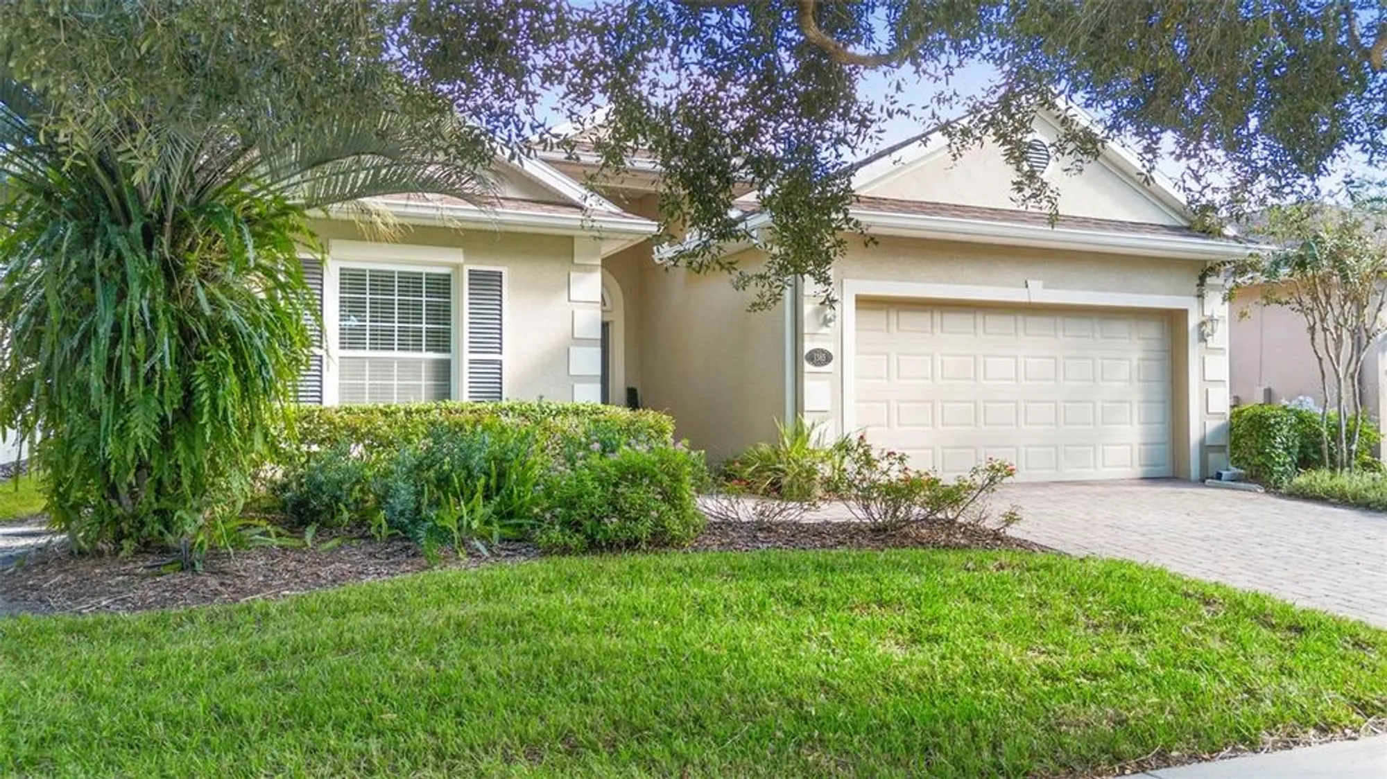 Property Slideshow image 5 of 36 | 1385 longley pl, Deland, FL, 32724