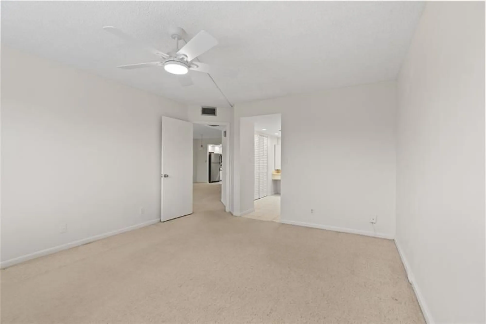 Property Slideshow image 12 of 29 | 1801 eleuthera pt j3, Coconut Creek, FL, 33066