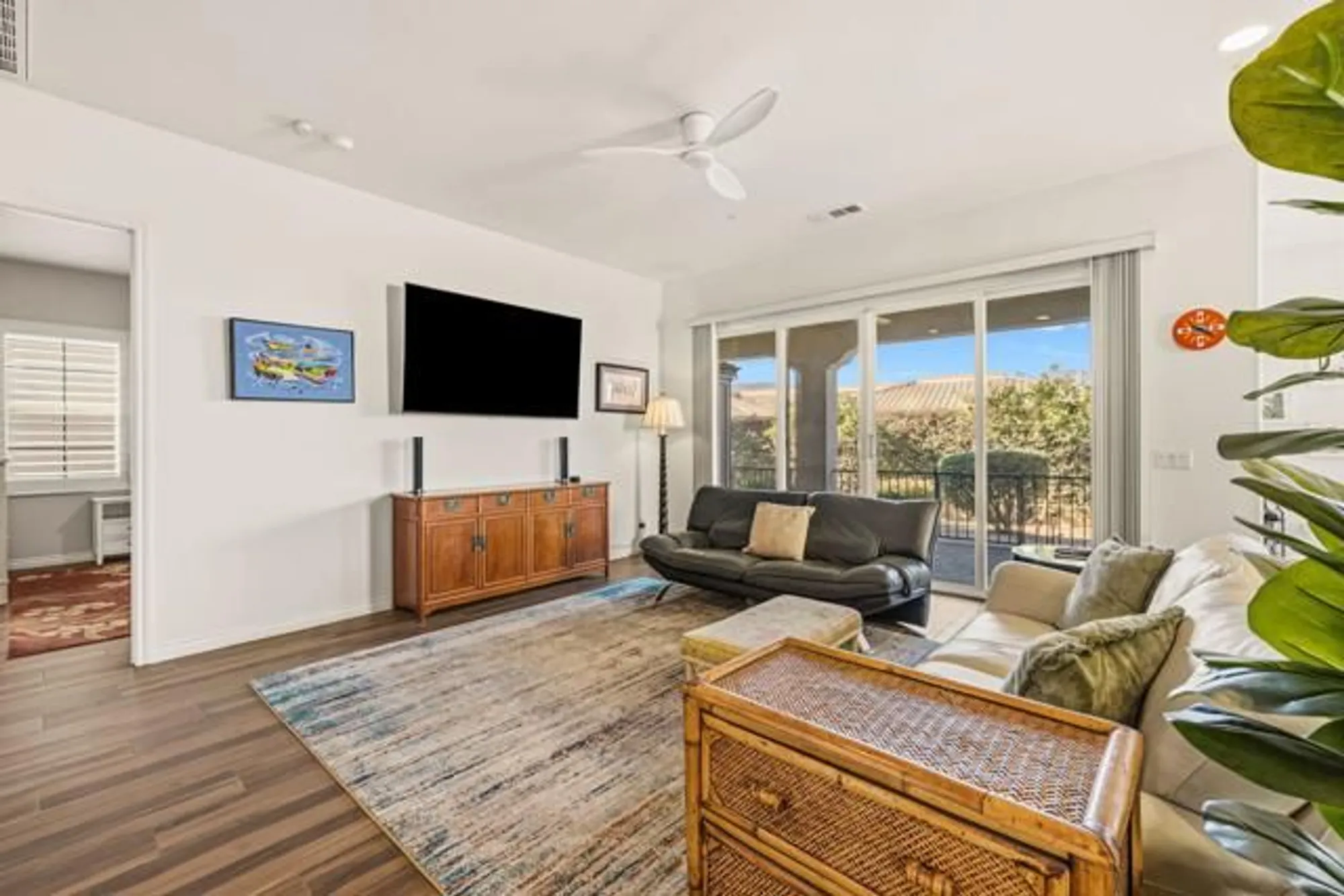 Property Slideshow image 14 of 55 | 3923 via amalfi, Palm Desert, CA, 92260