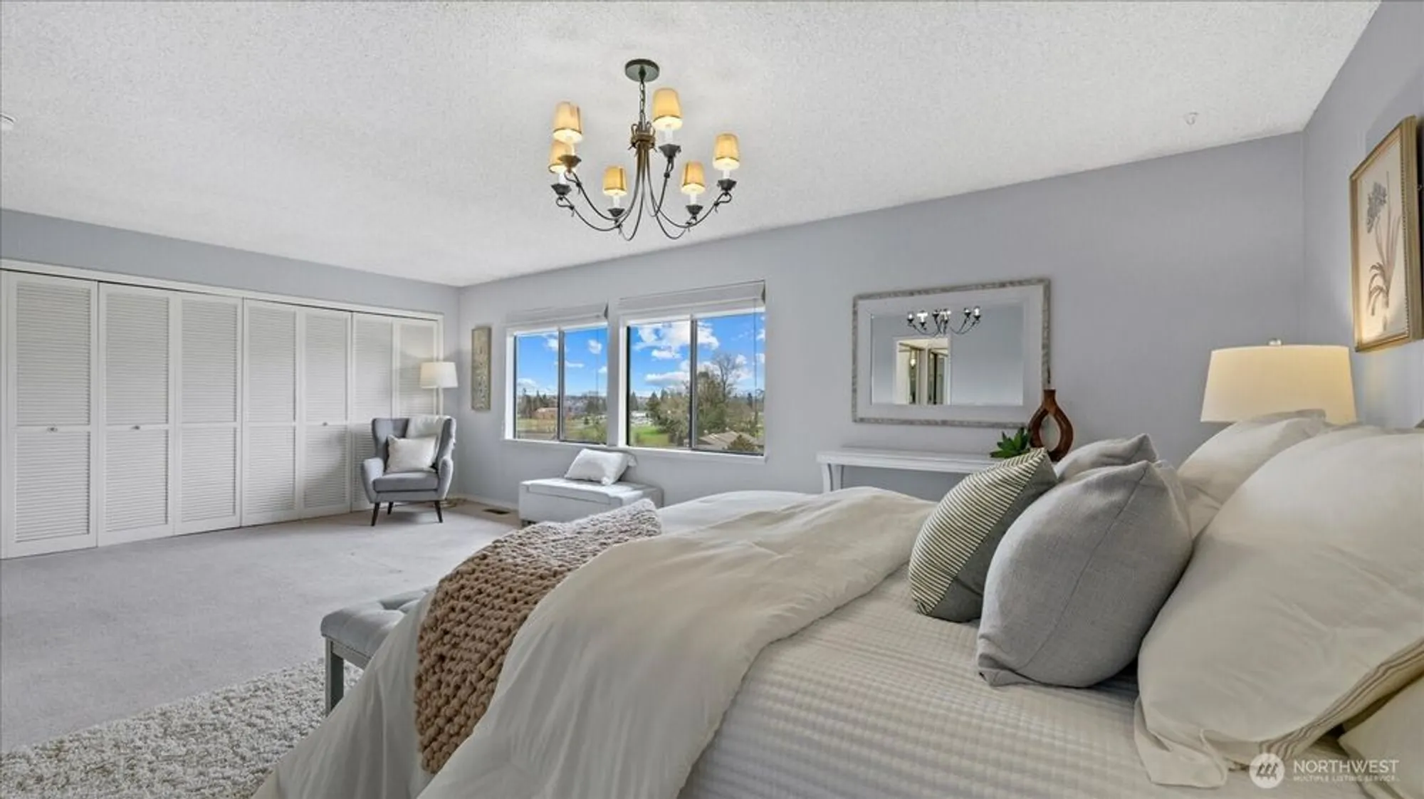 Property Slideshow image 20 of 38 | 10743 glen acres dr s # 10743, Seattle, WA, 98168