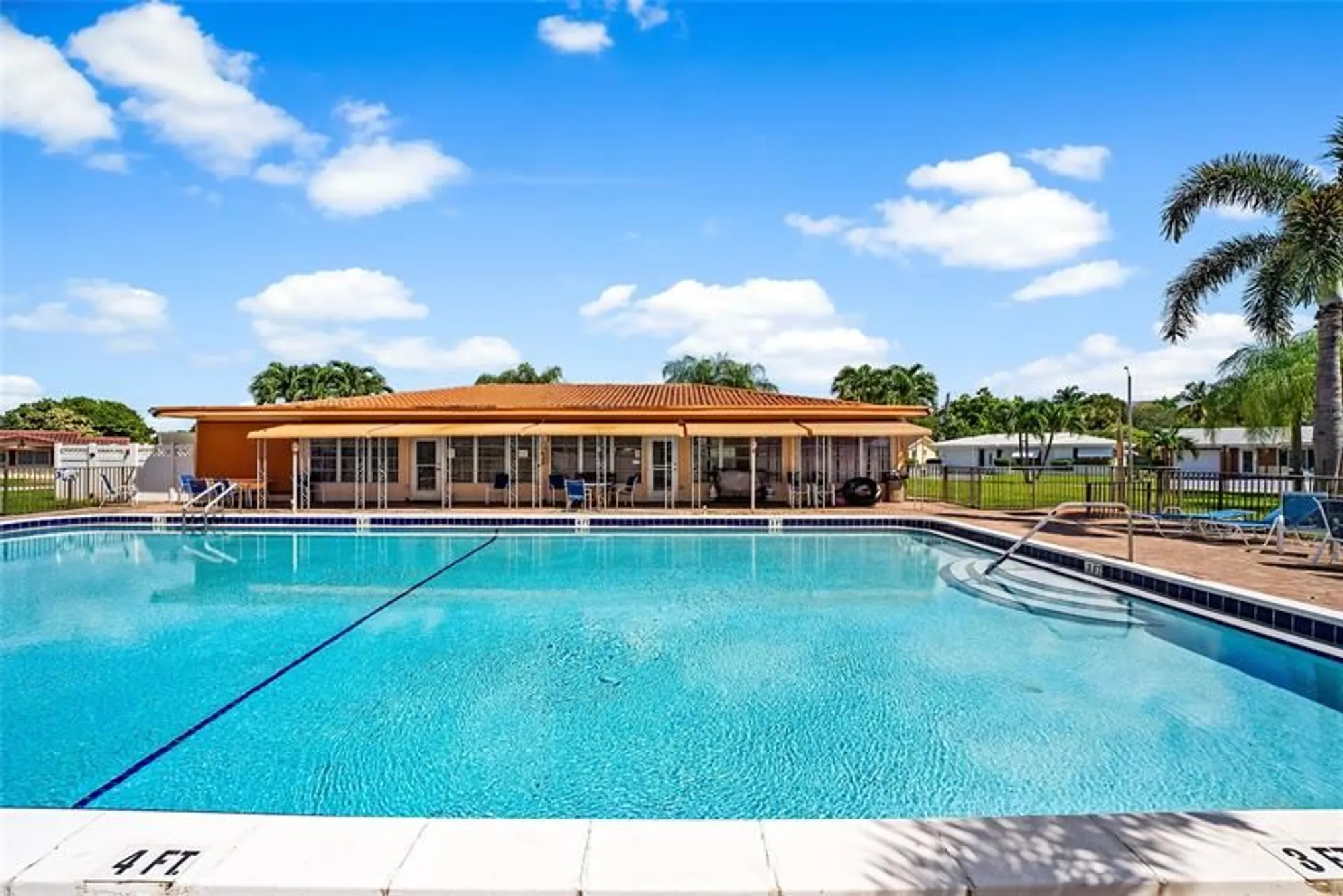 Property Slideshow image 33 of 34 | 4524 nw 43rd ave, Tamarac, FL, 33319