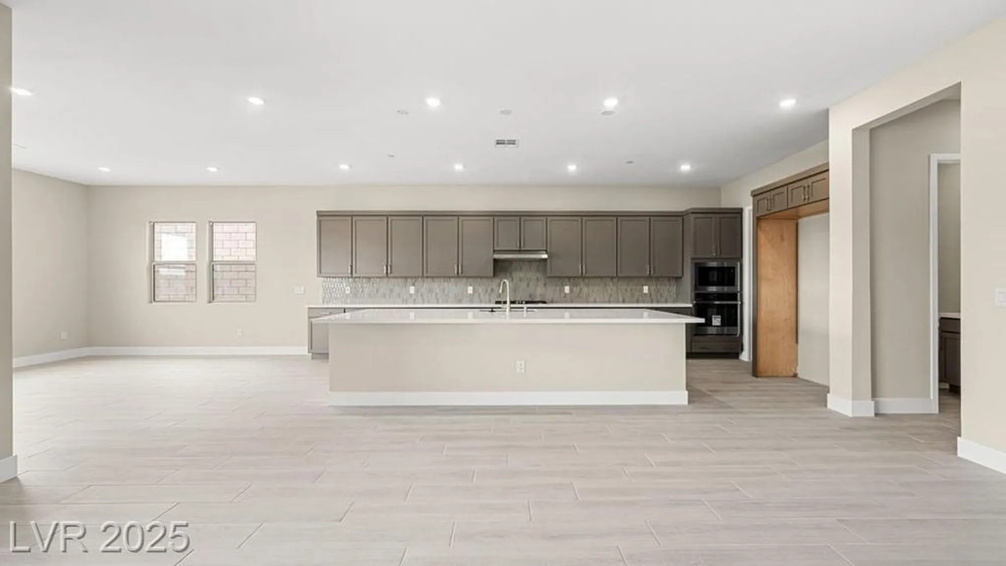 Property Slideshow image 38 of 48 | 237 paraggi bay dr, Henderson, NV, 89011