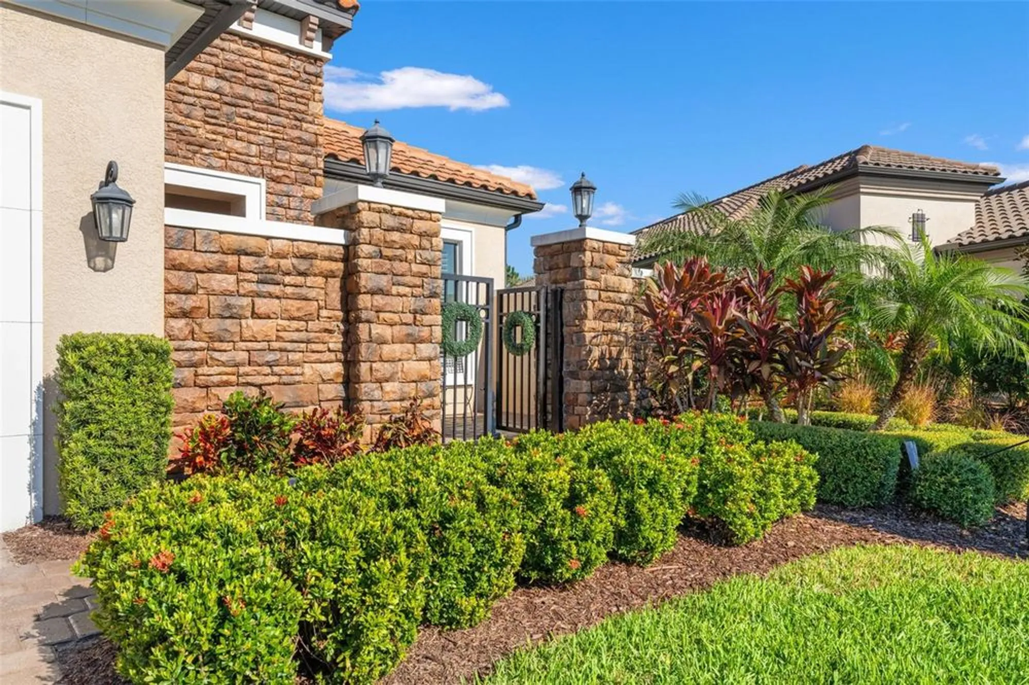 Property Slideshow image 5 of 76 | 11295 juglans dr, Odessa, FL, 33556