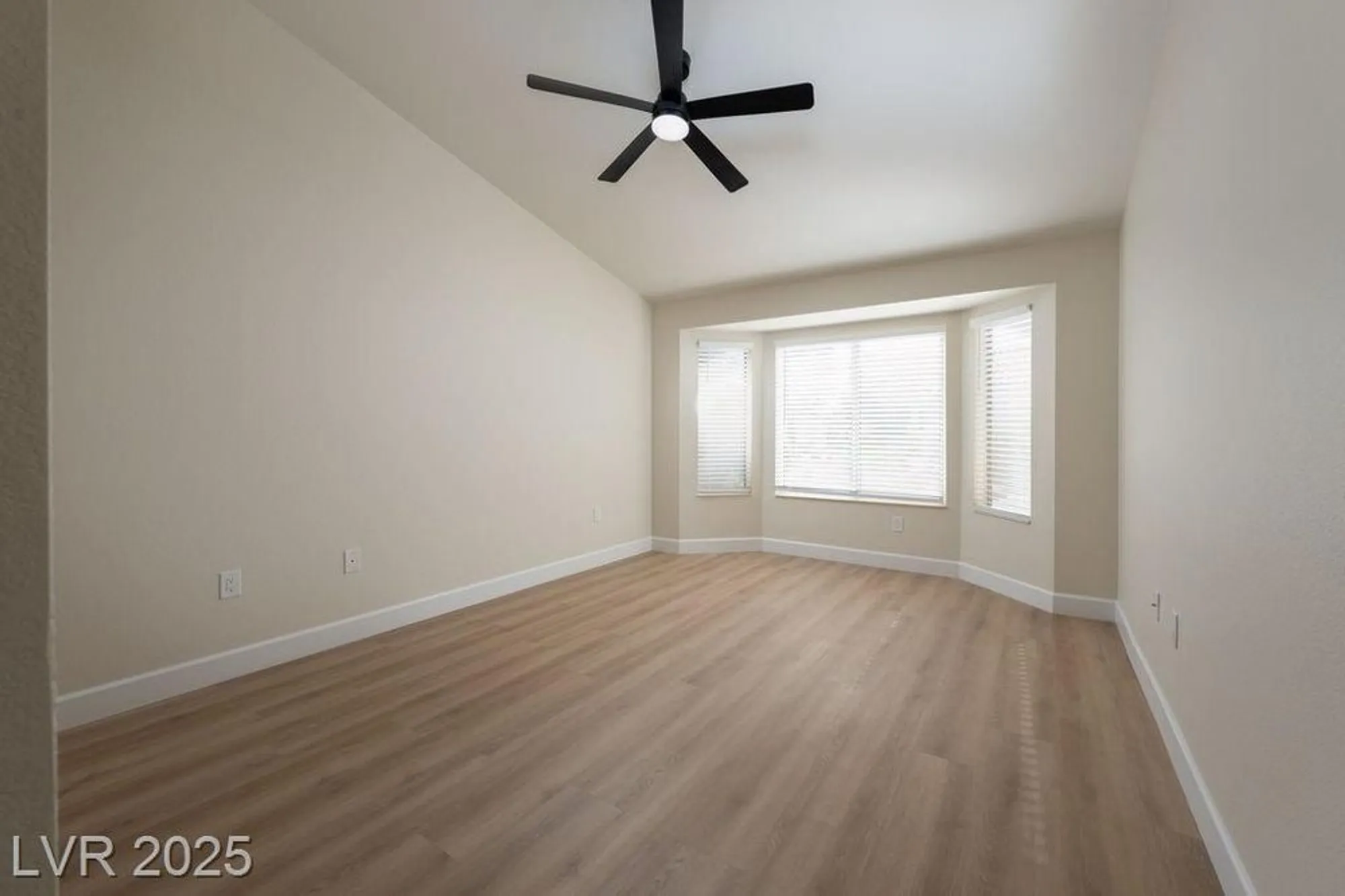 Property Slideshow image 18 of 31 | 8513 festival dr, Las Vegas, NV, 89134