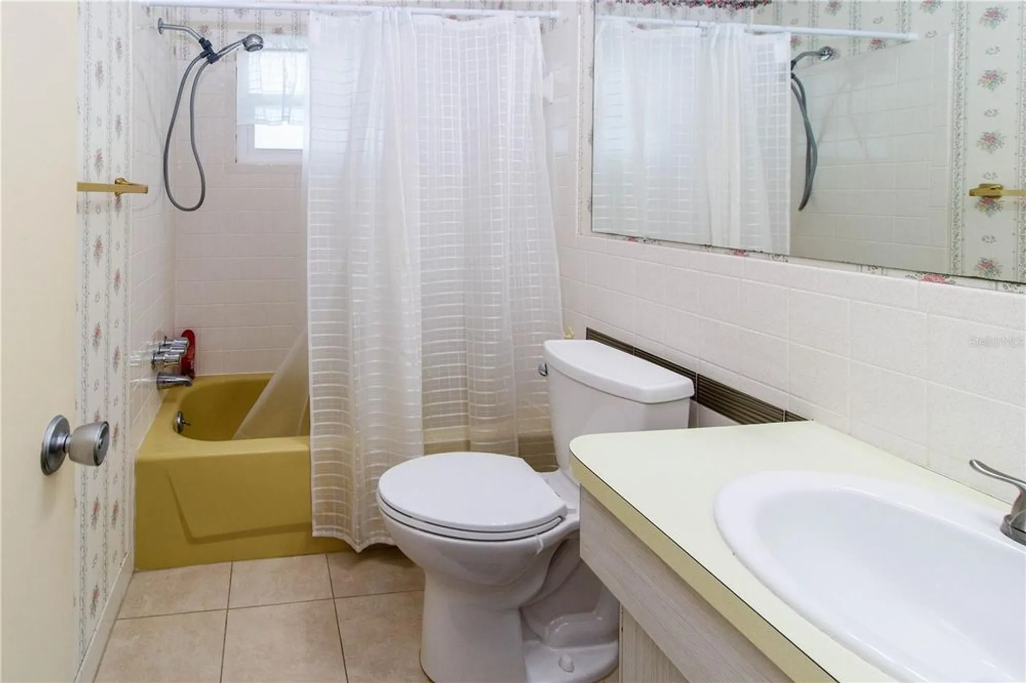 Property Slideshow image 23 of 52 | 10139 44th way n # 10139, Pinellas Park, FL, 33782