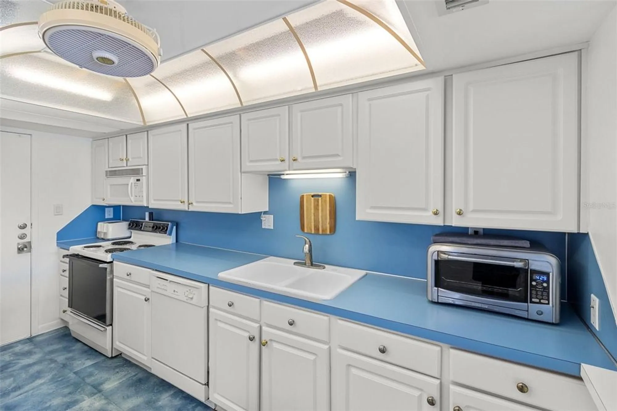 Property Slideshow image 15 of 58 | 7400 sun island dr 412, South Pasadena, FL, 33707