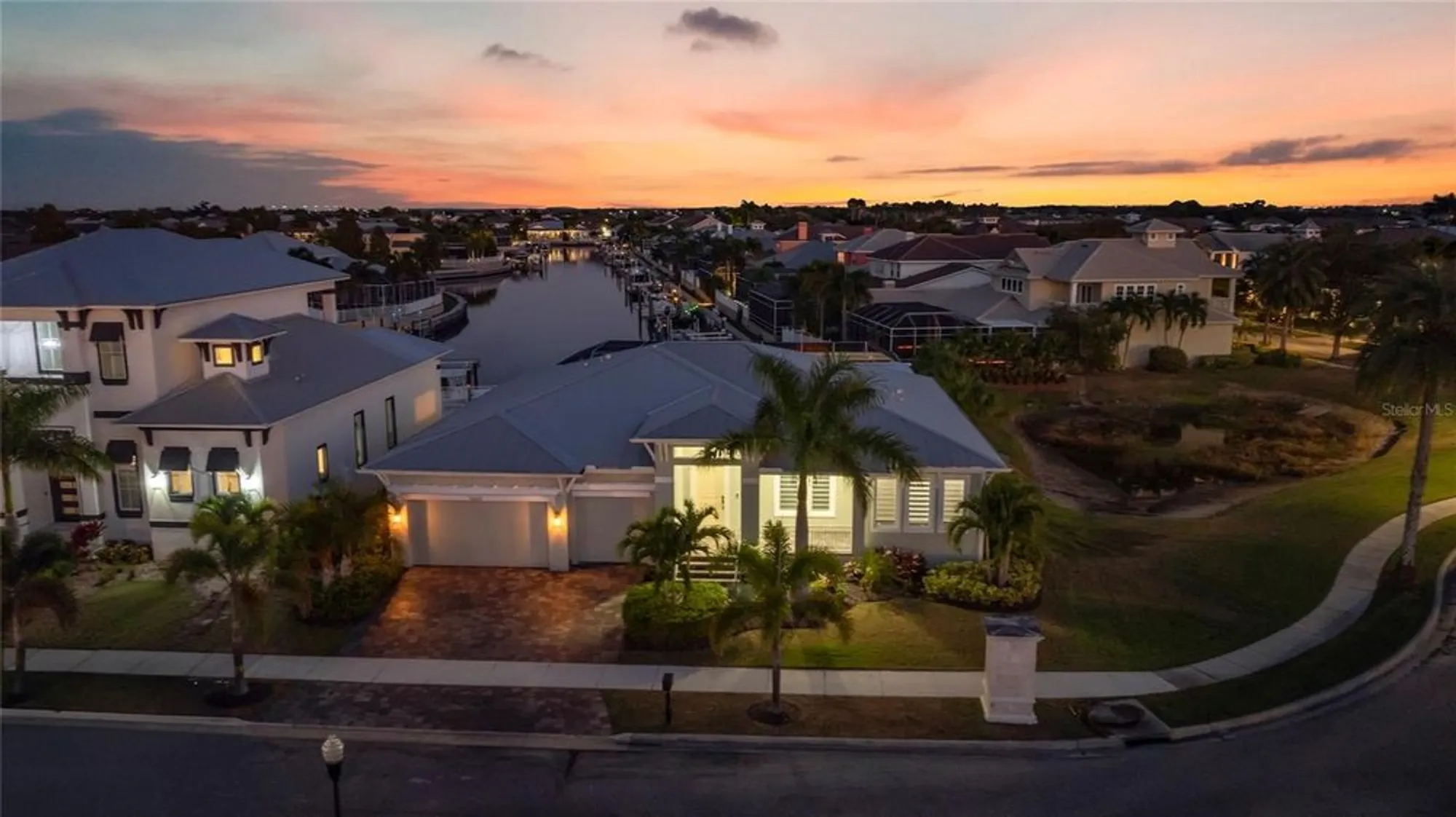 Property Slideshow image 1 of 64 | 5603 tybee island dr, Apollo Beach, FL, 33572