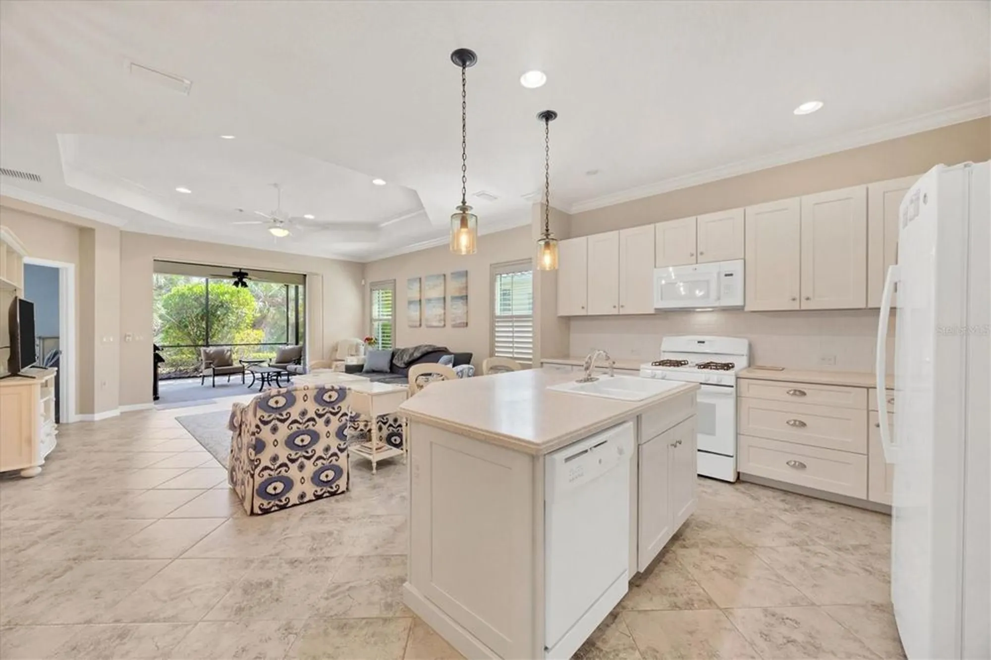 Property Slideshow image 13 of 63 | 1222 collier pl, Venice, FL, 34293