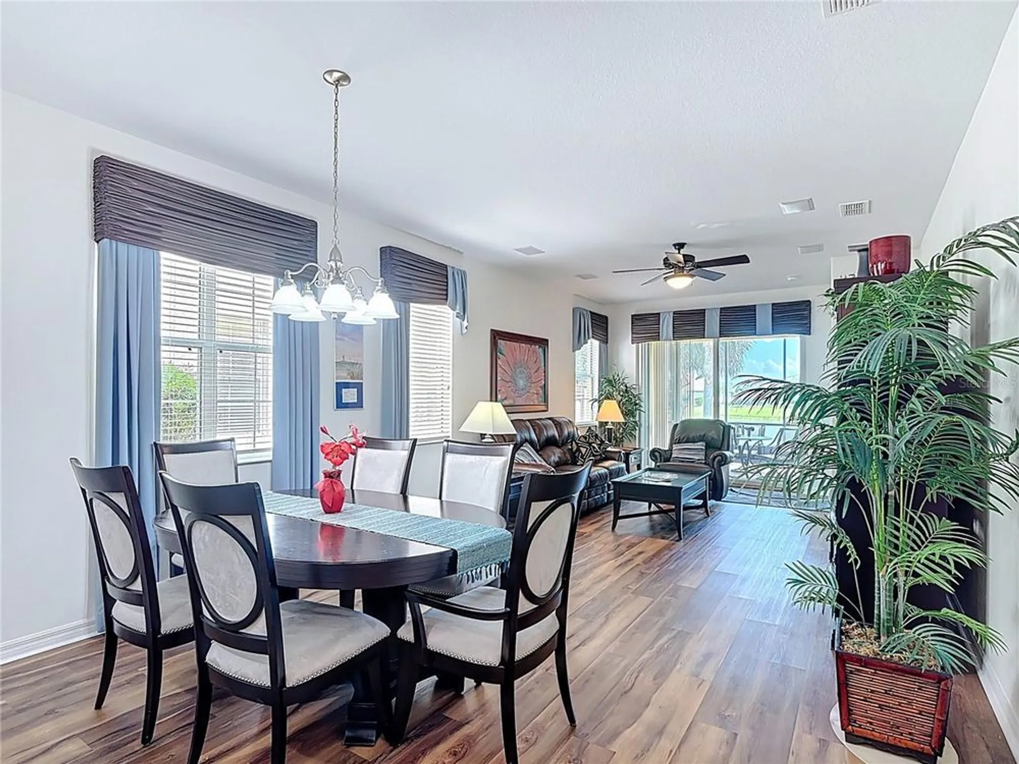 Property Slideshow image 18 of 46 | 2502 palm tree dr, Poinciana, FL, 34759