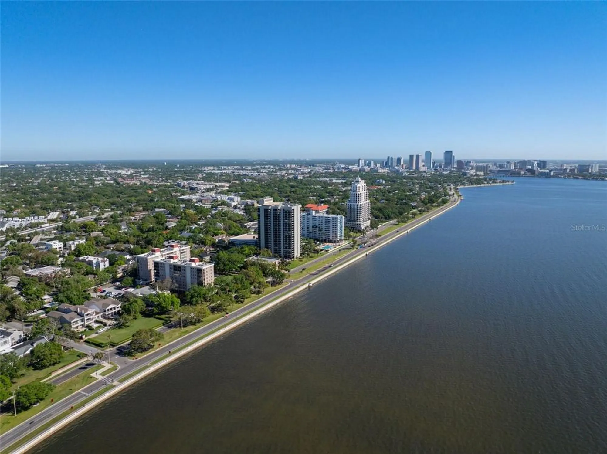 Property Slideshow image 24 of 25 | 2405 s ardson pl 303a, Tampa, FL, 33629