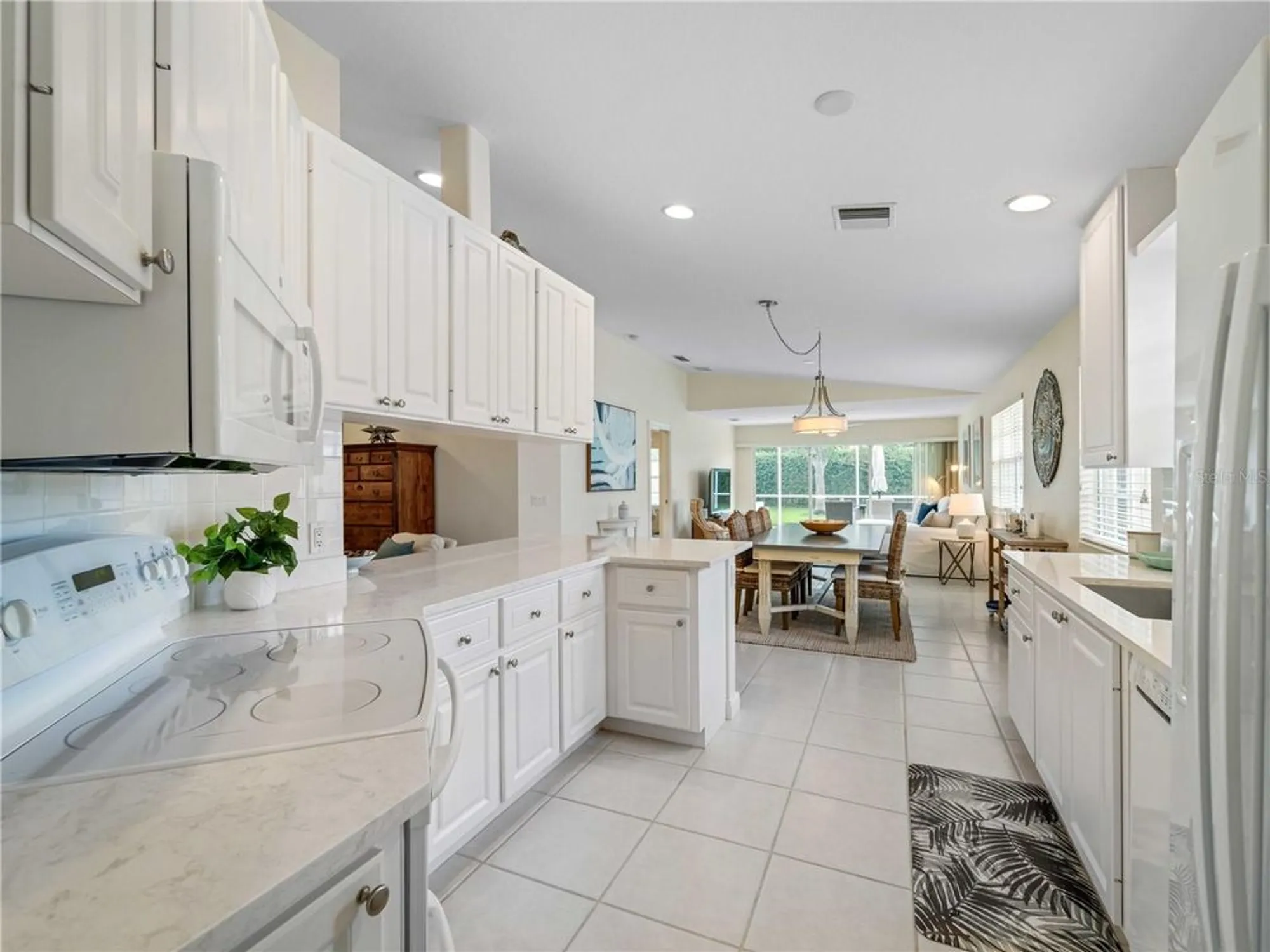 Property Slideshow image 11 of 62 | 7641 quinto dr, Sarasota, FL, 34238