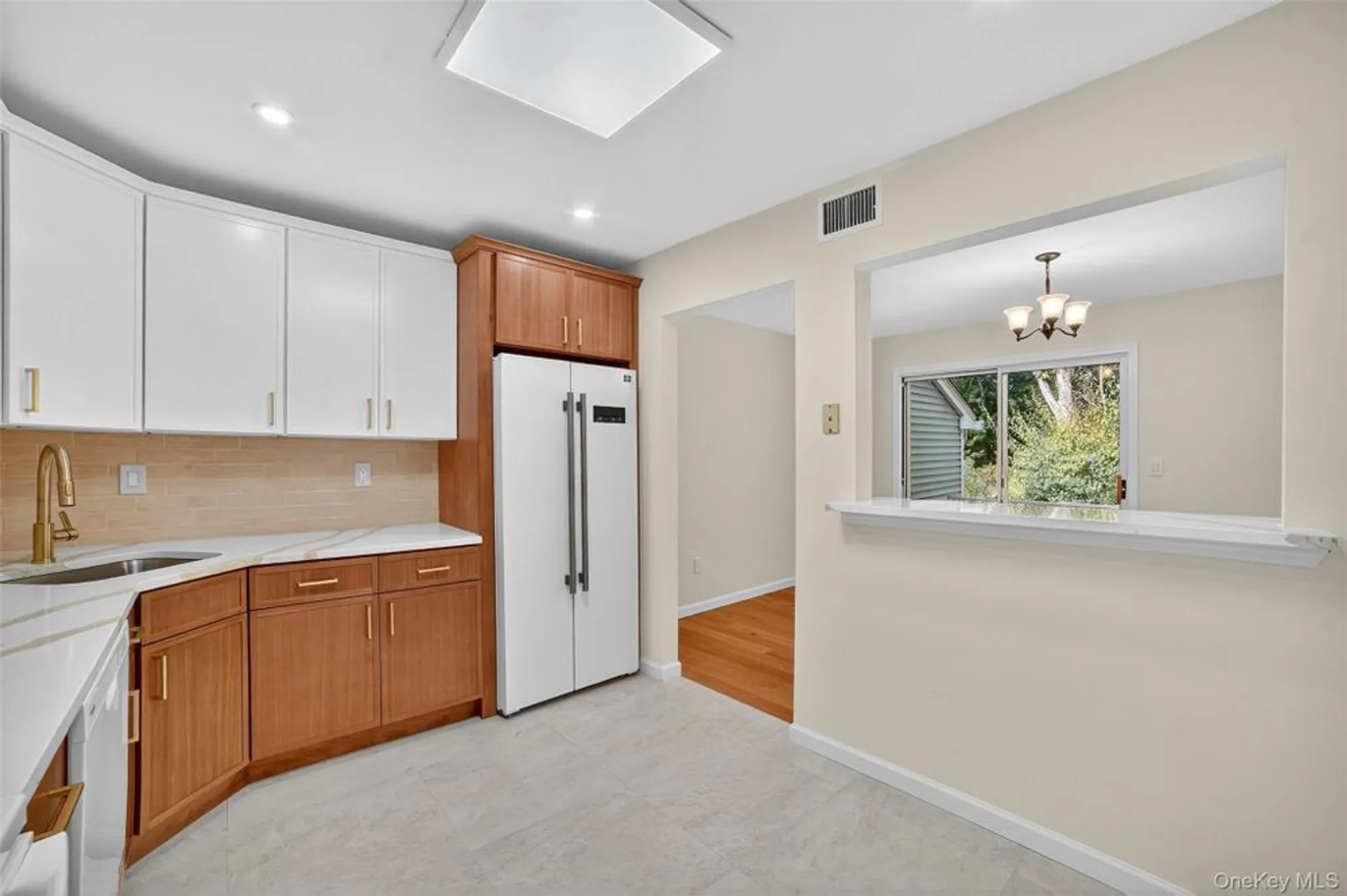 Property Slideshow image 13 of 40 | 159 carriage ct c, Yorktown Heights, NY, 10598