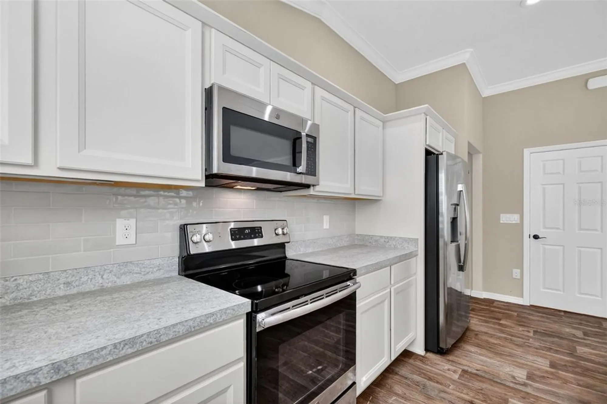 Property Slideshow image 6 of 44 | 944 horton ter, The Villages, FL, 32163