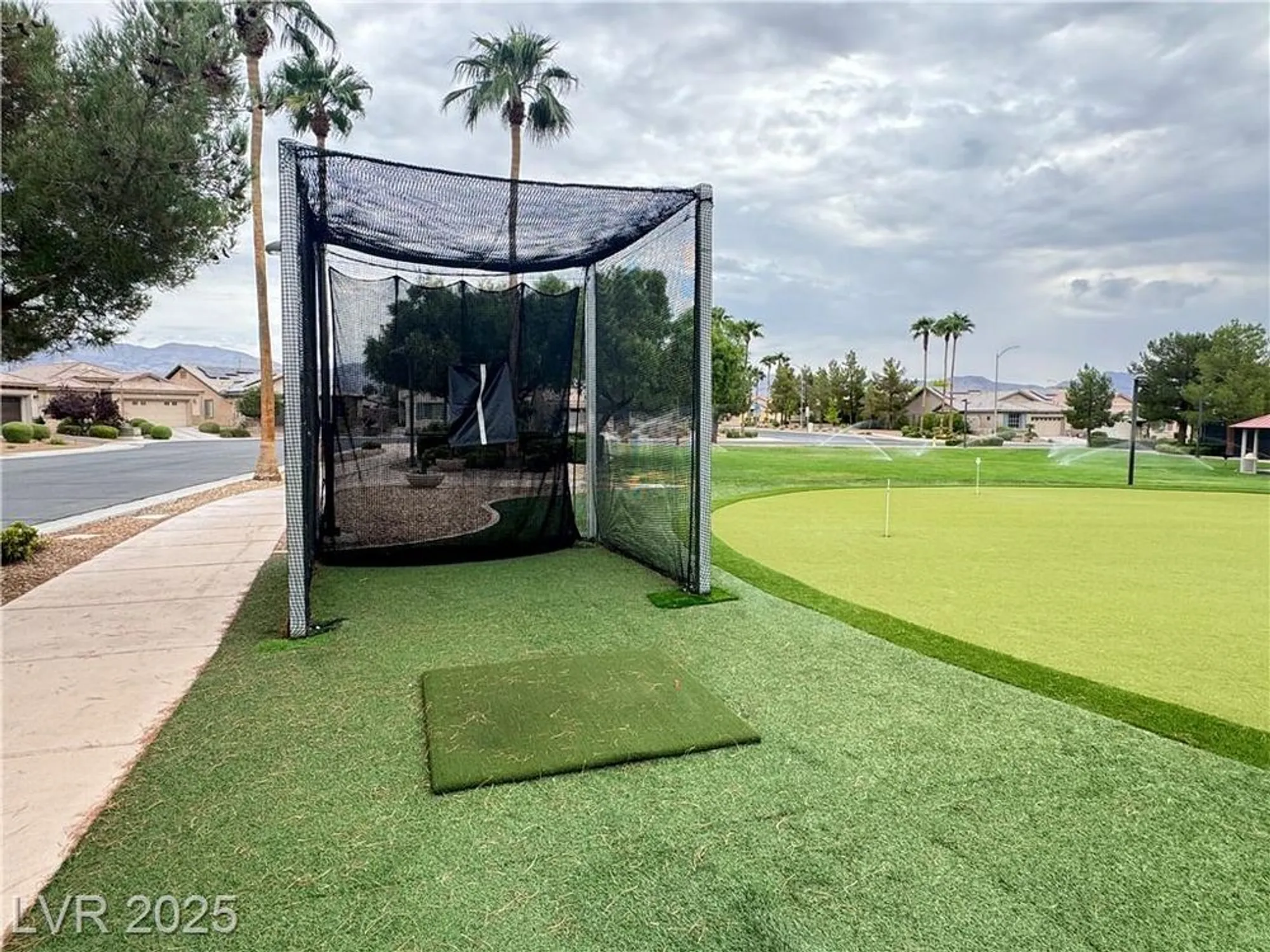 Property Slideshow image 36 of 64 | 5913 saratoga reserve st, North Las Vegas, NV, 89081