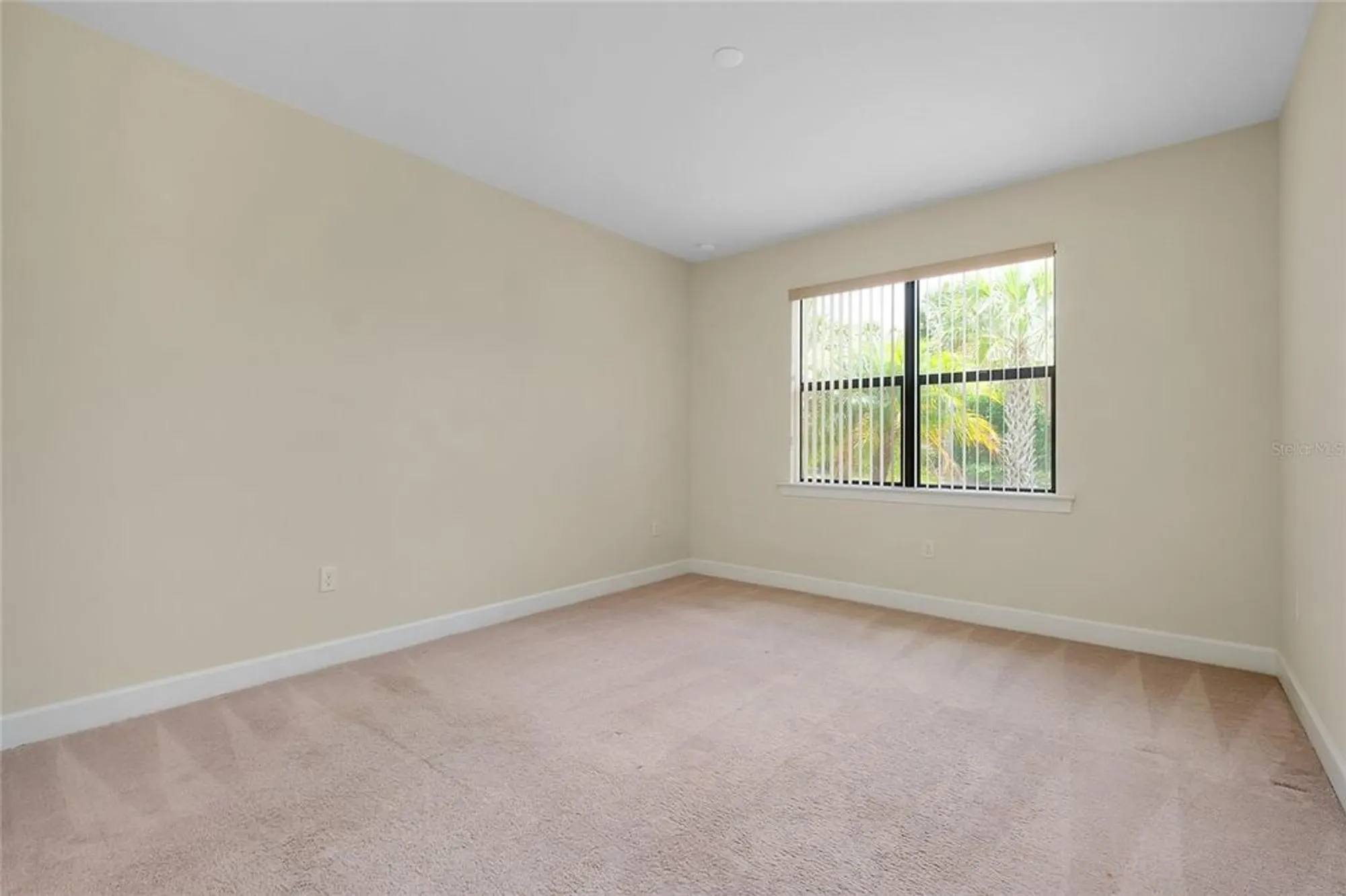 Property Slideshow image 36 of 78 | 1565 hyssop loop, North Port, FL, 34289