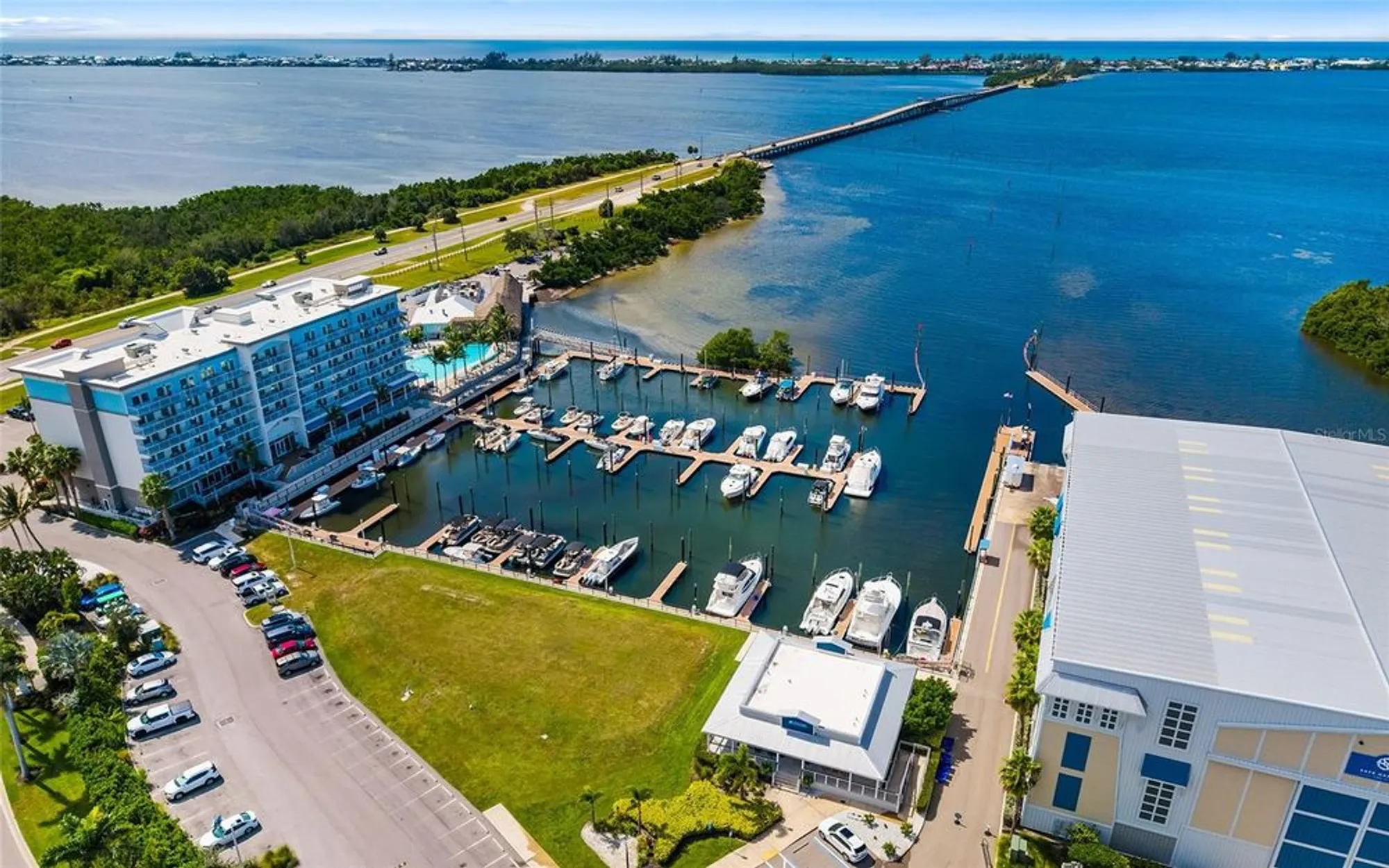 Property Slideshow image 47 of 50 | 339 sapphire lake dr unit 101, Bradenton, FL, 34209