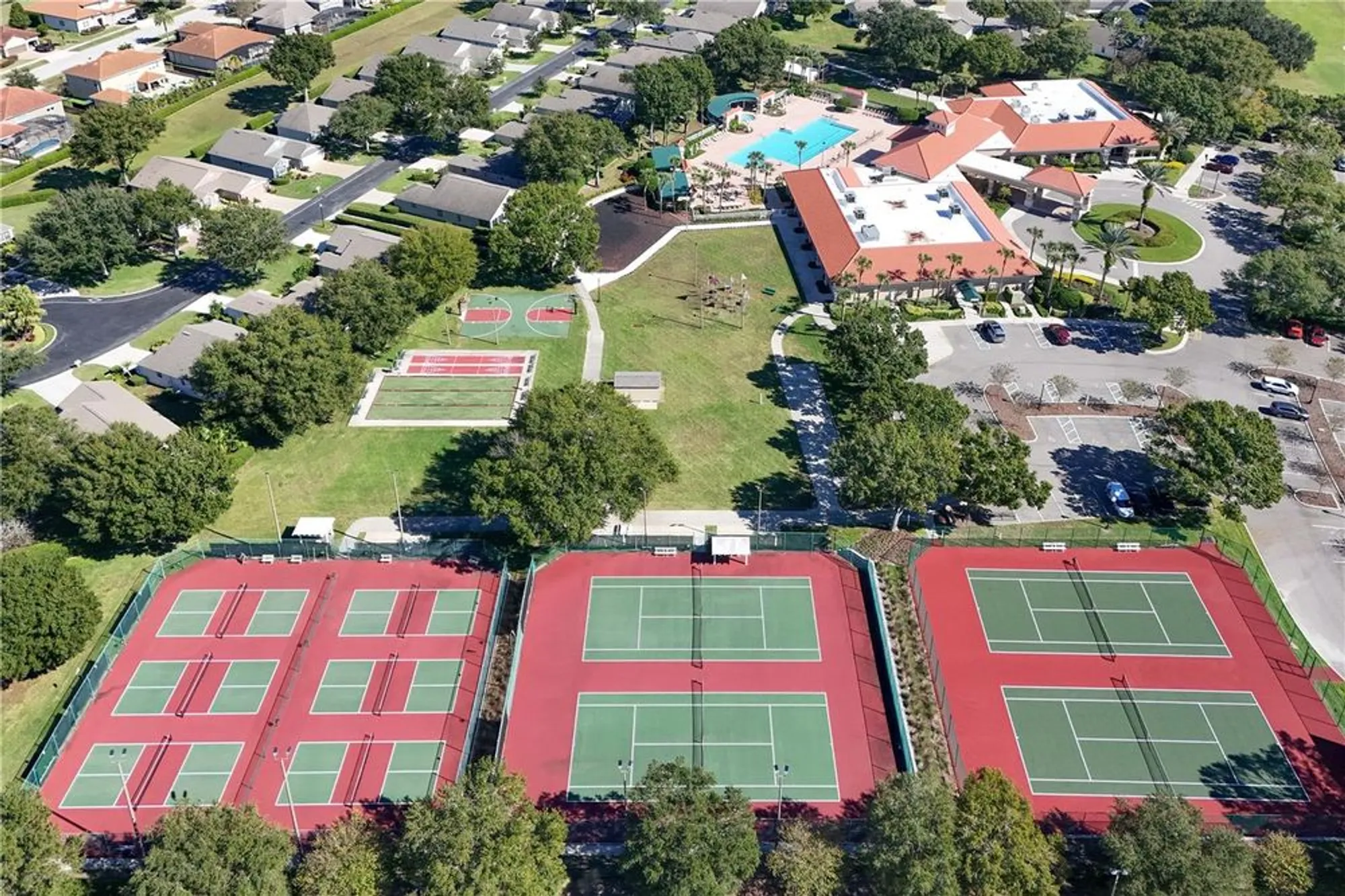 Property Slideshow image 36 of 40 | 4326 hammersmith dr, Clermont, FL, 34711