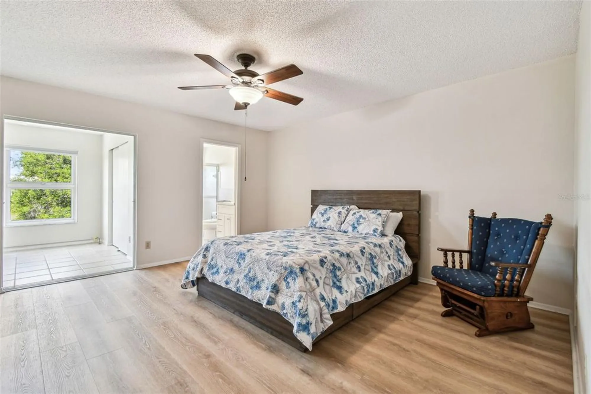 Property Slideshow image 23 of 52 | 2430 florentine way 46, Clearwater, FL, 33763