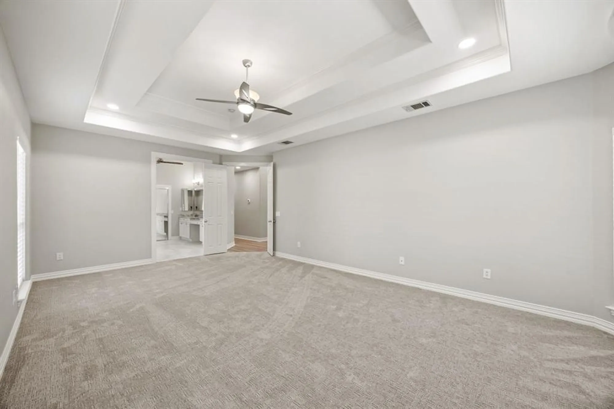 Property Slideshow image 15 of 30 | 10409 countryside dr, Denton, TX, 76207