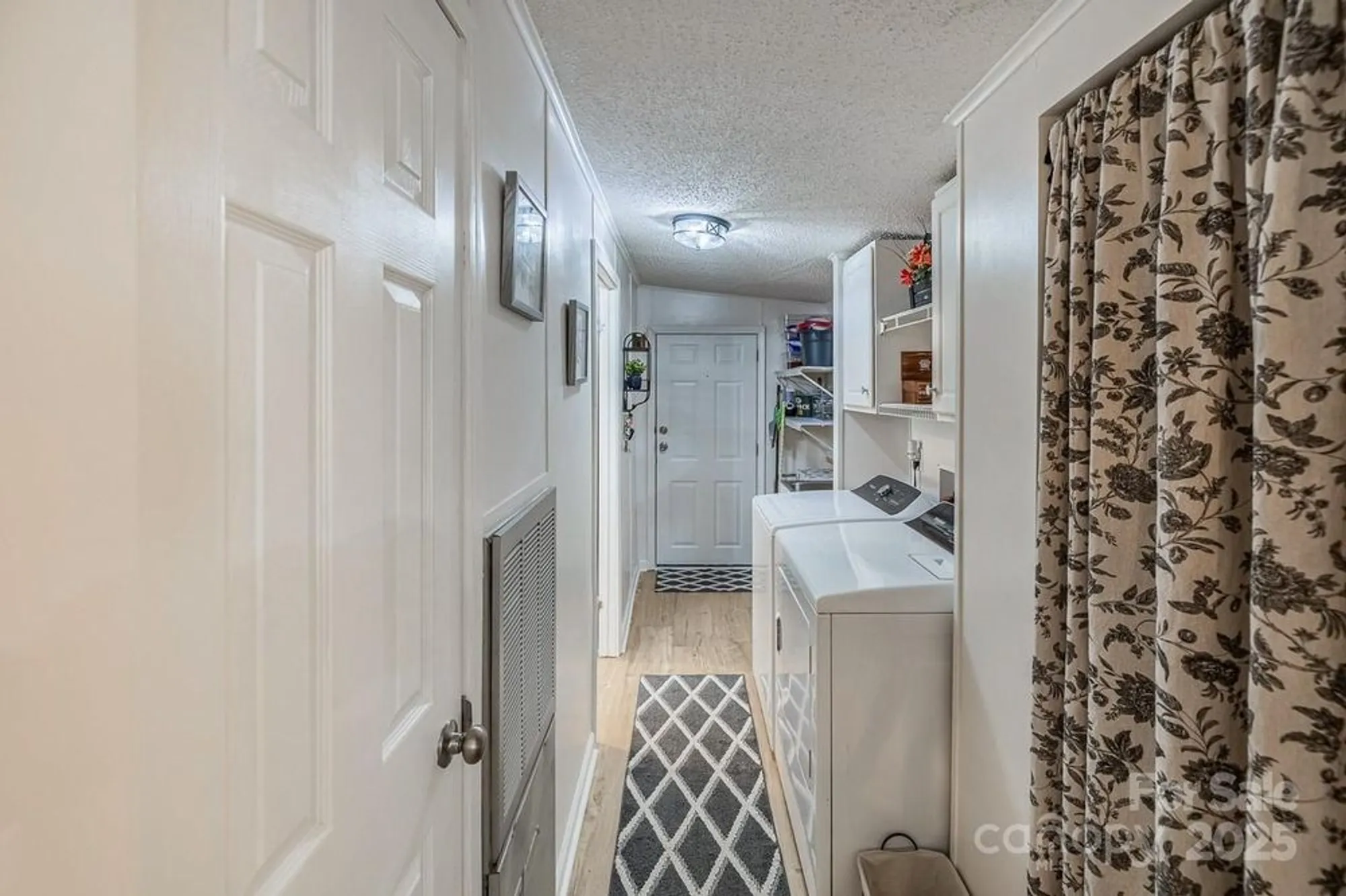 Property Slideshow image 19 of 43 | 445 riverwind dr, Hendersonville, NC, 28739