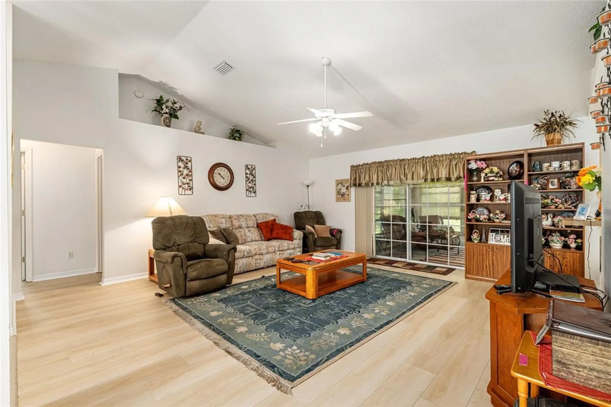 Property Slideshow image 9 of 74 | 11123 sw 53rd cir, Ocala, FL, 34476