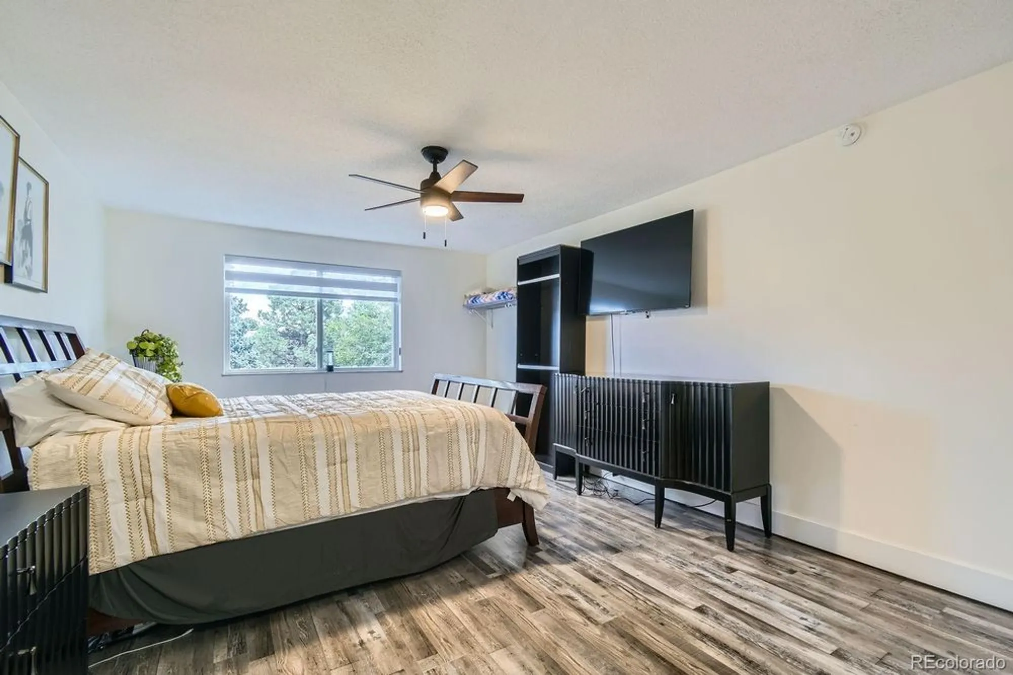 Property Slideshow image 8 of 24 | 610 s clinton st apt 8c, Denver, CO, 80247