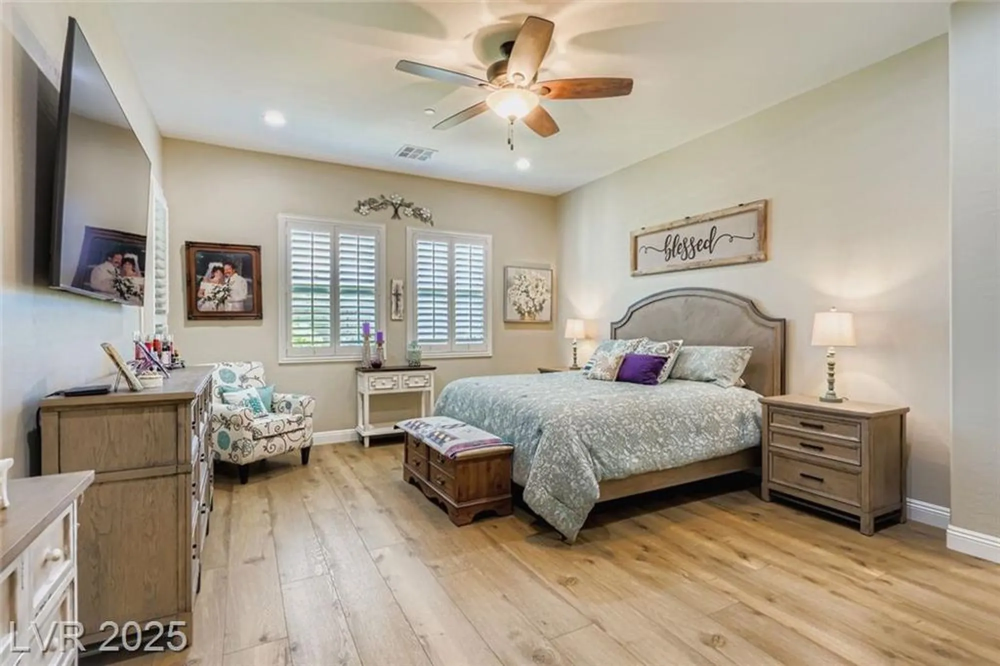 Property Slideshow image 18 of 54 | 768 rocky nook st, Henderson, NV, 89011