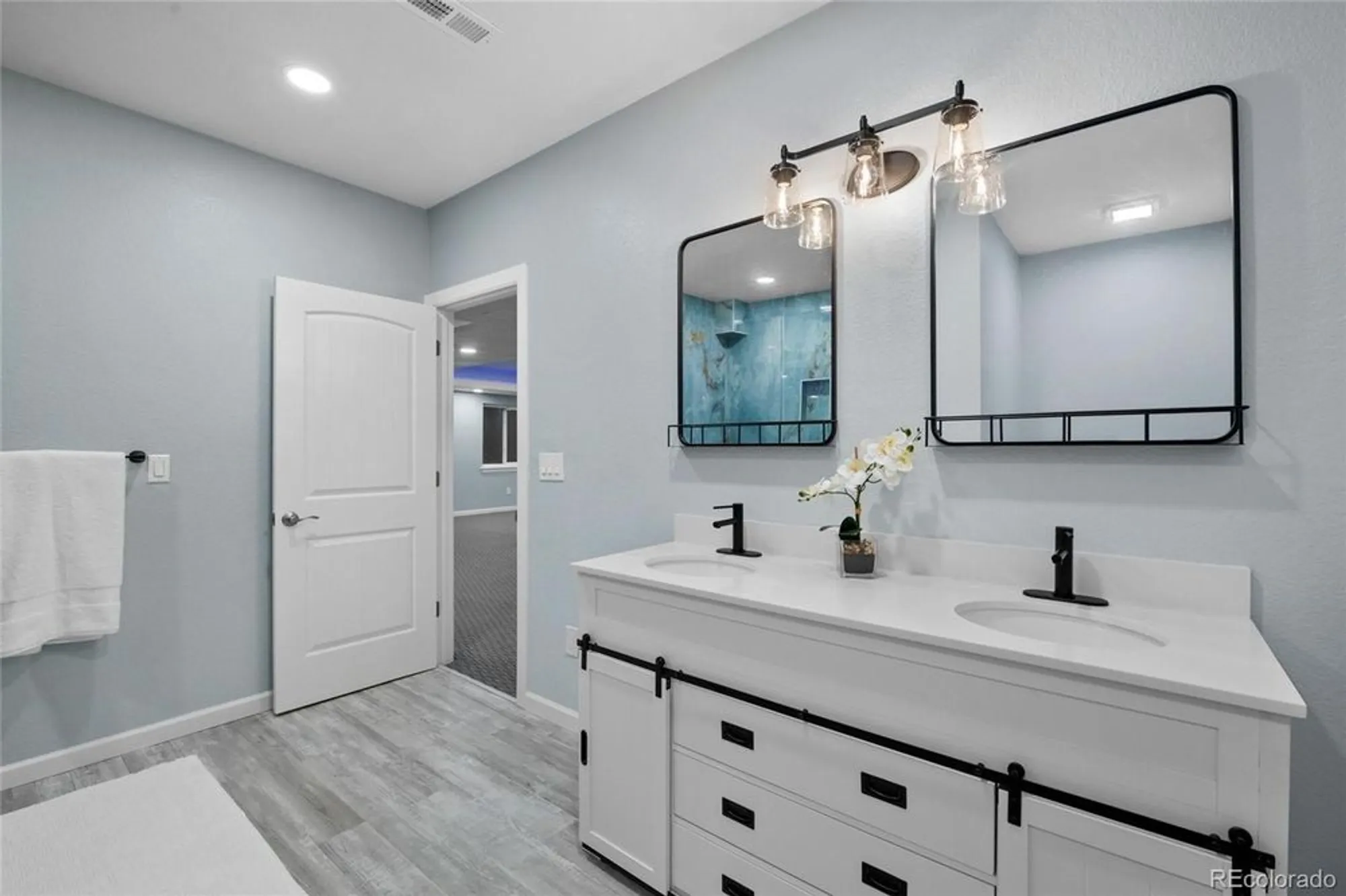 Property Slideshow image 18 of 32 | 3844 sandy vista ln, Castle Rock, CO, 80104