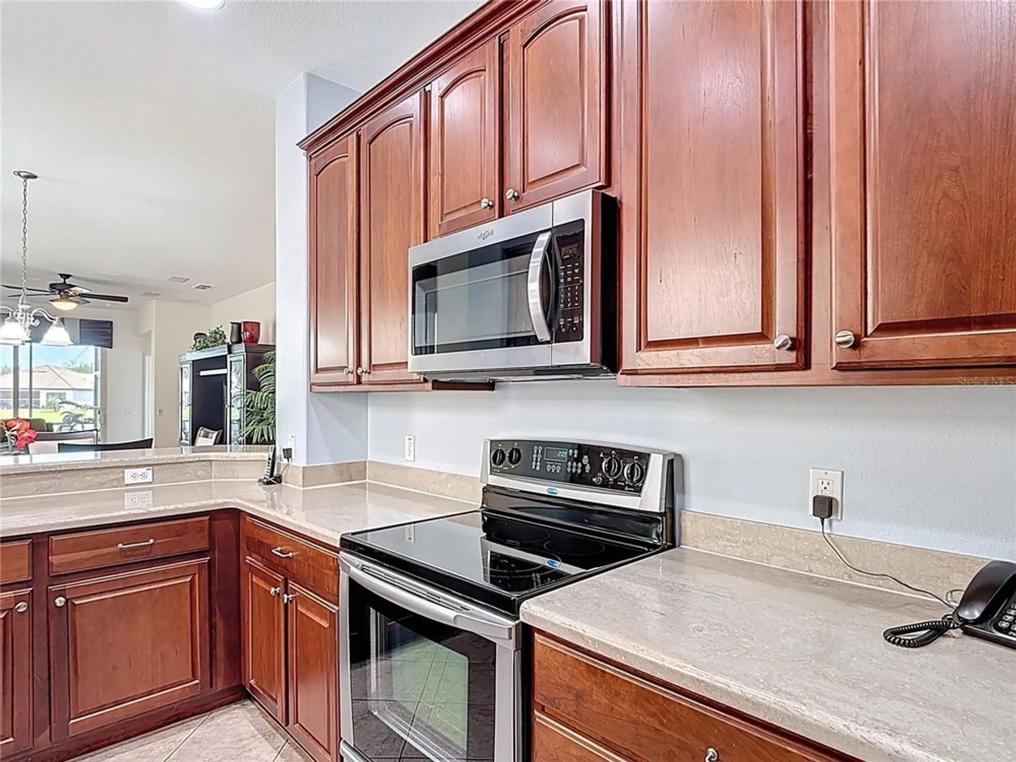 Property Slideshow image 14 of 46 | 2502 palm tree dr, Poinciana, FL, 34759