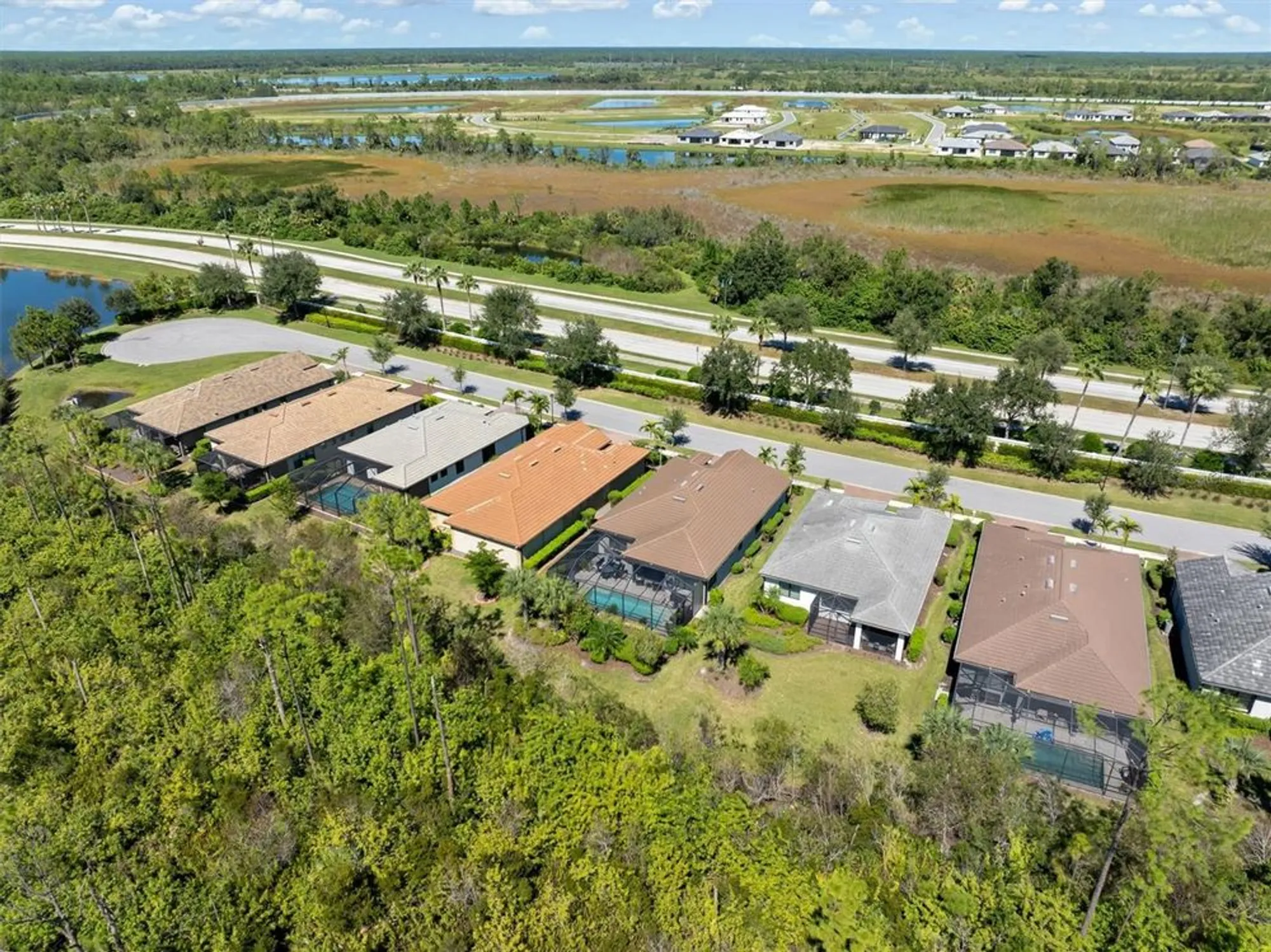 Property Slideshow image 40 of 70 | 2633 daisy dr, North Port, FL, 34289