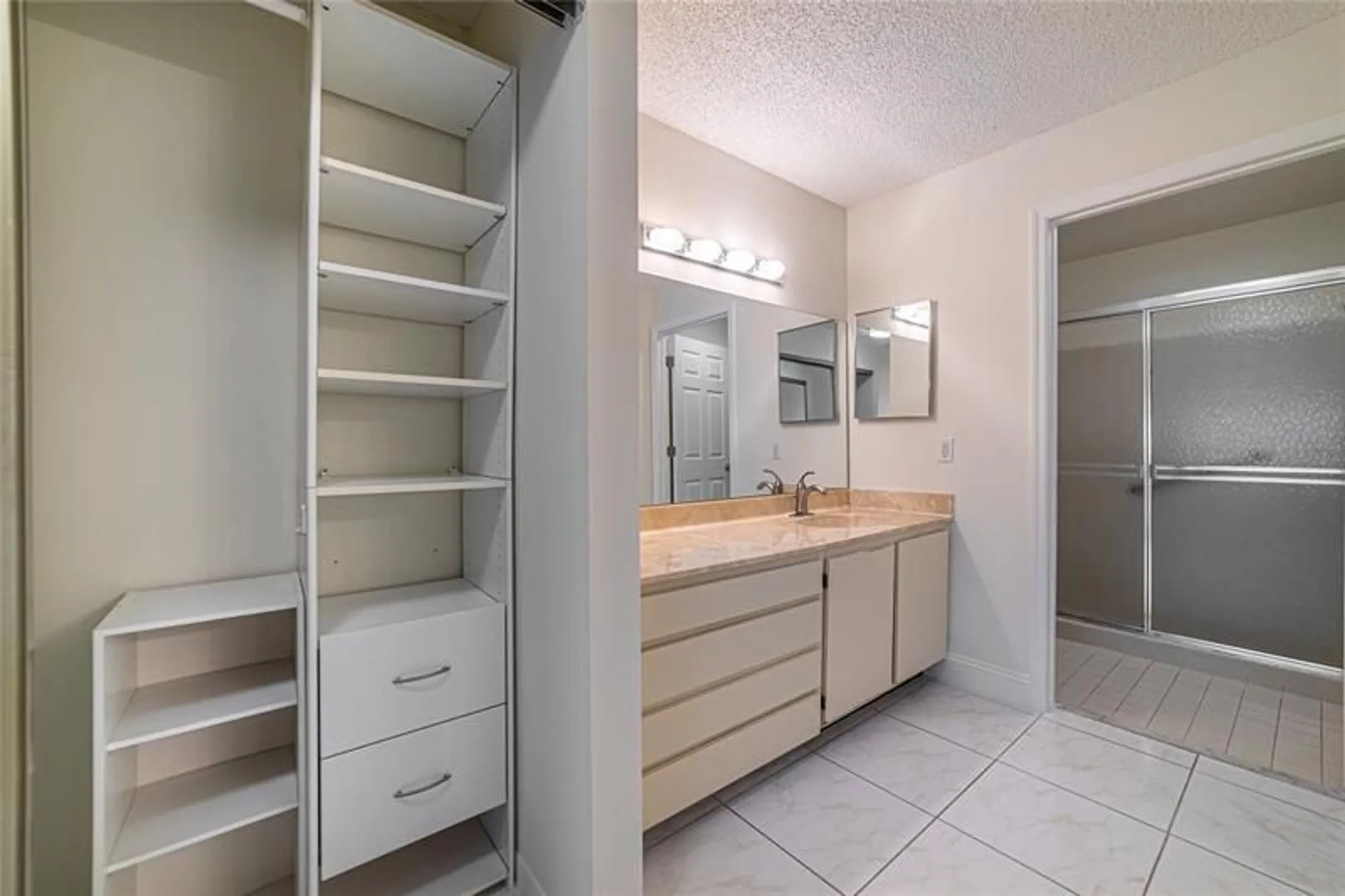 Property Slideshow image 11 of 21 | 8307 summerbreeze ln, Boca Raton, FL, 33496