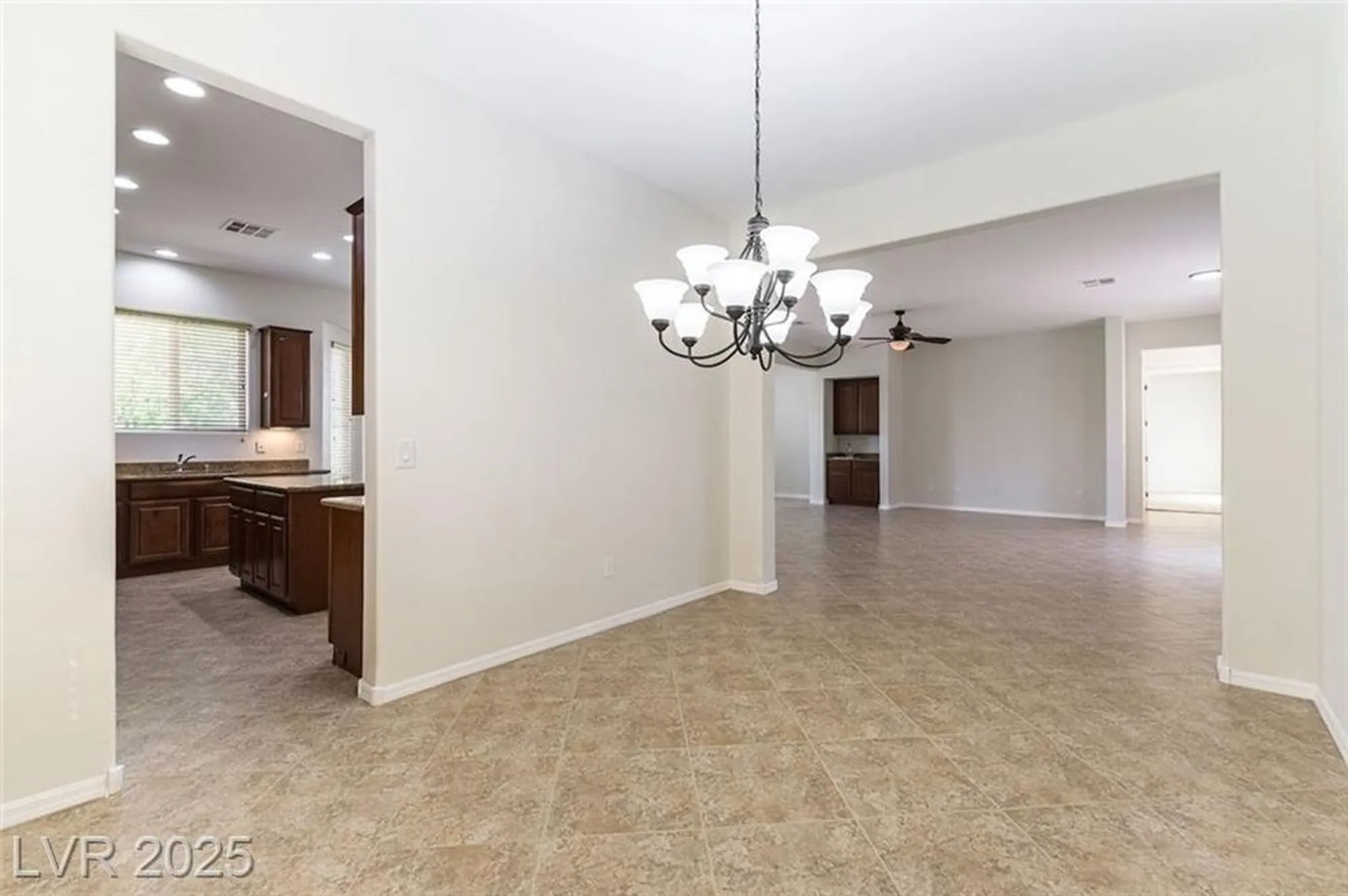 Property Slideshow image 10 of 40 | 2373 ozark plateau dr, Henderson, NV, 89044